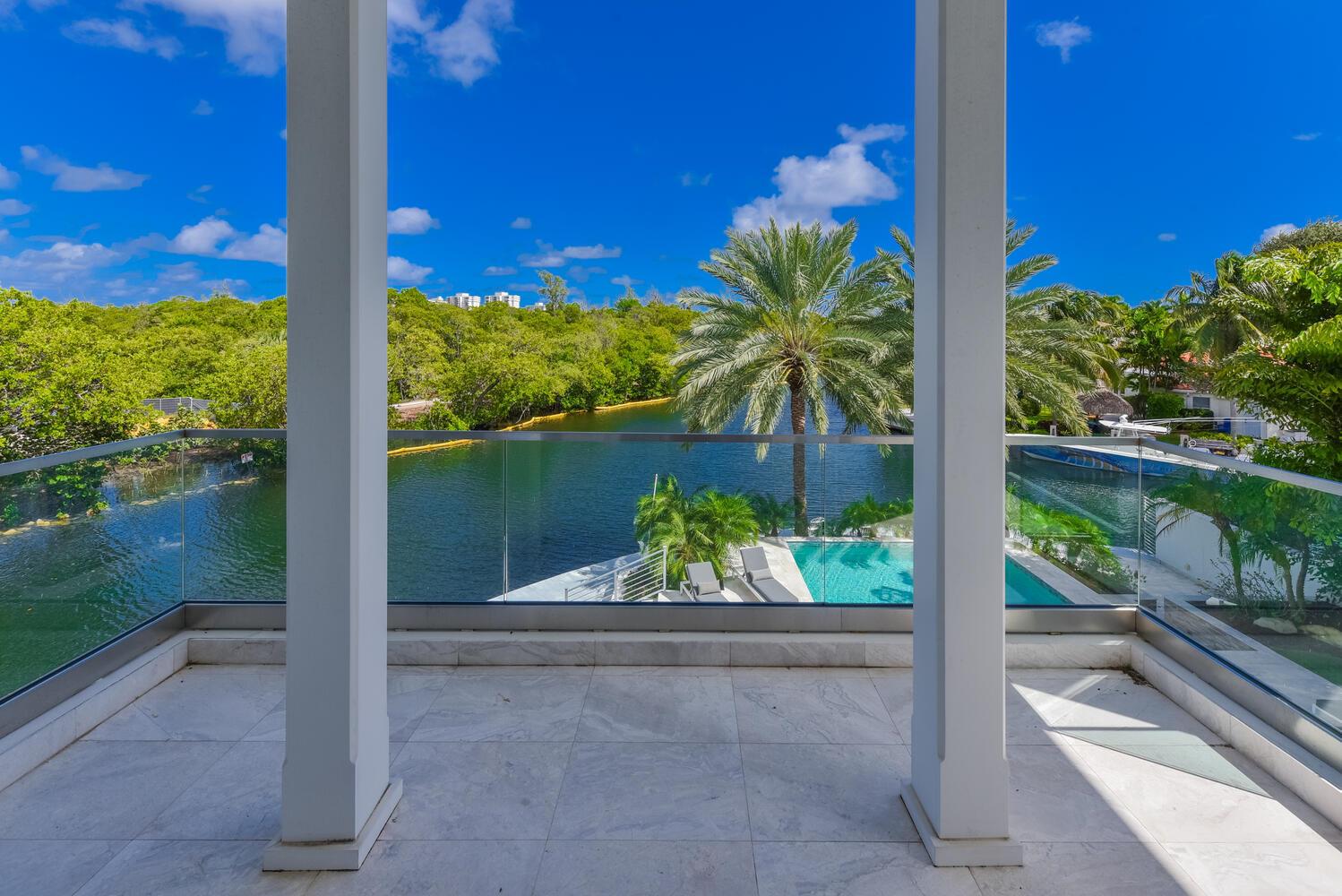 GOLDEN HARBOUR - Residential