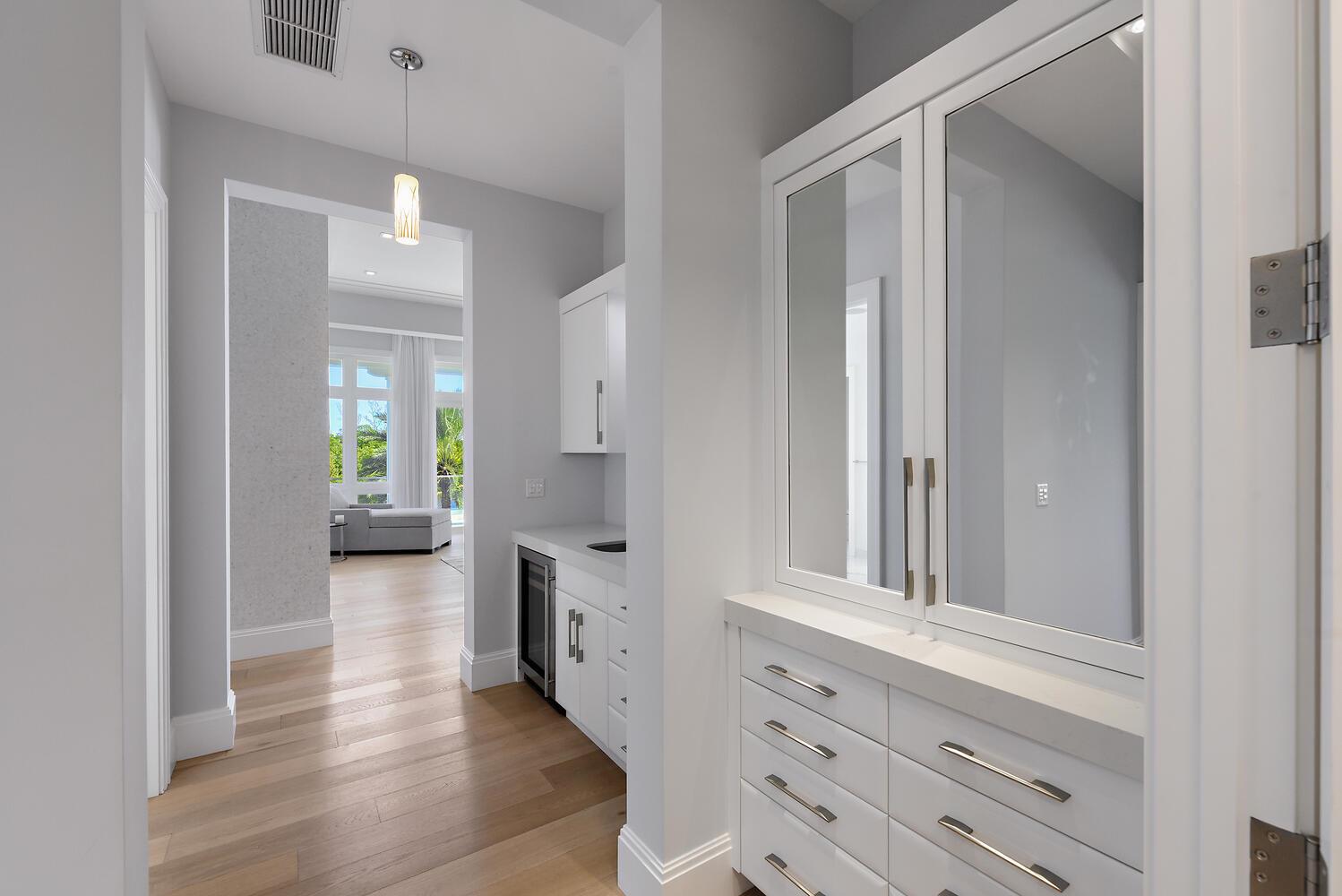 GOLDEN HARBOUR - Residential