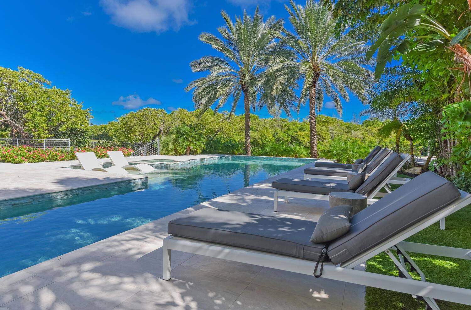 GOLDEN HARBOUR - Residential