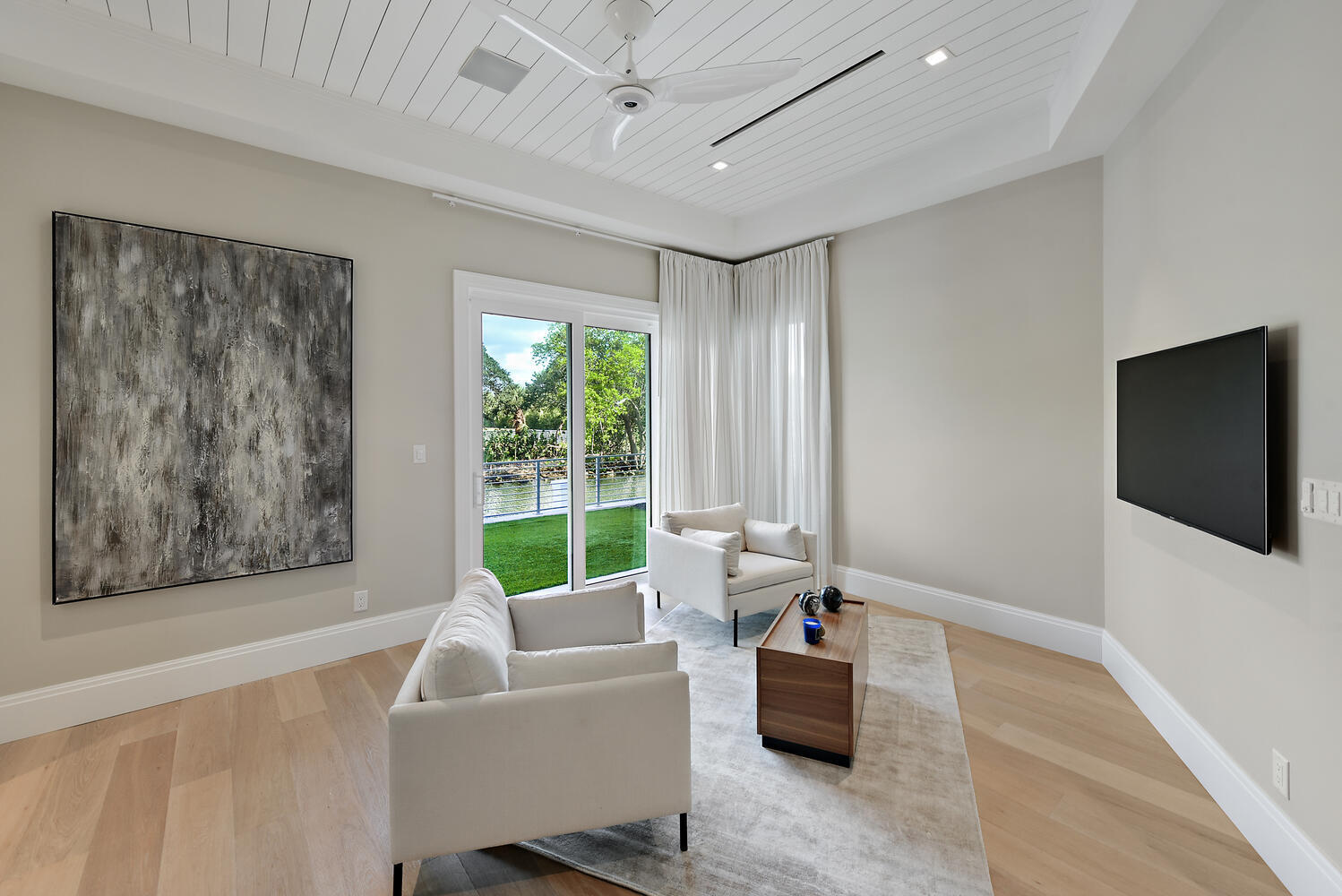 GOLDEN HARBOUR - Residential