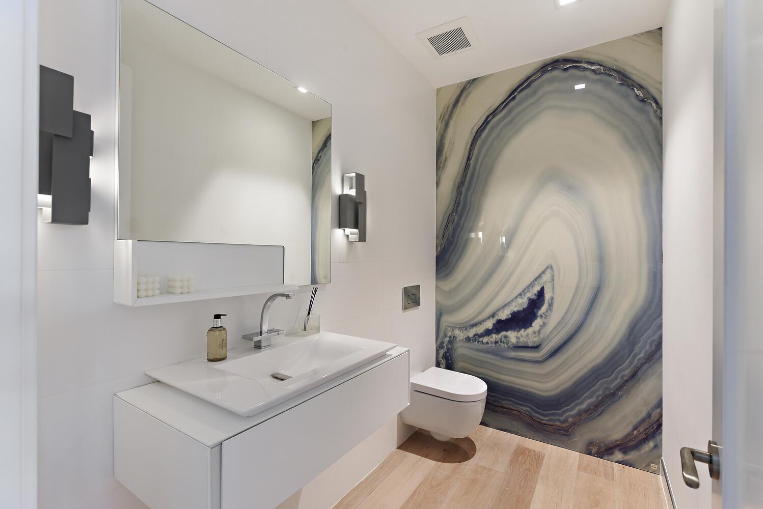 GOLDEN HARBOUR - Residential