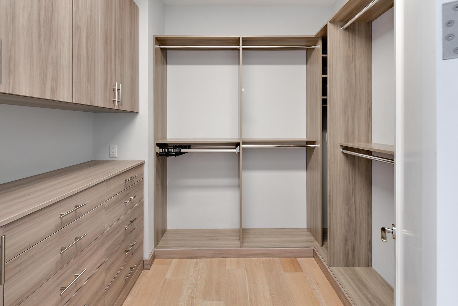 GOLDEN HARBOUR - Residential