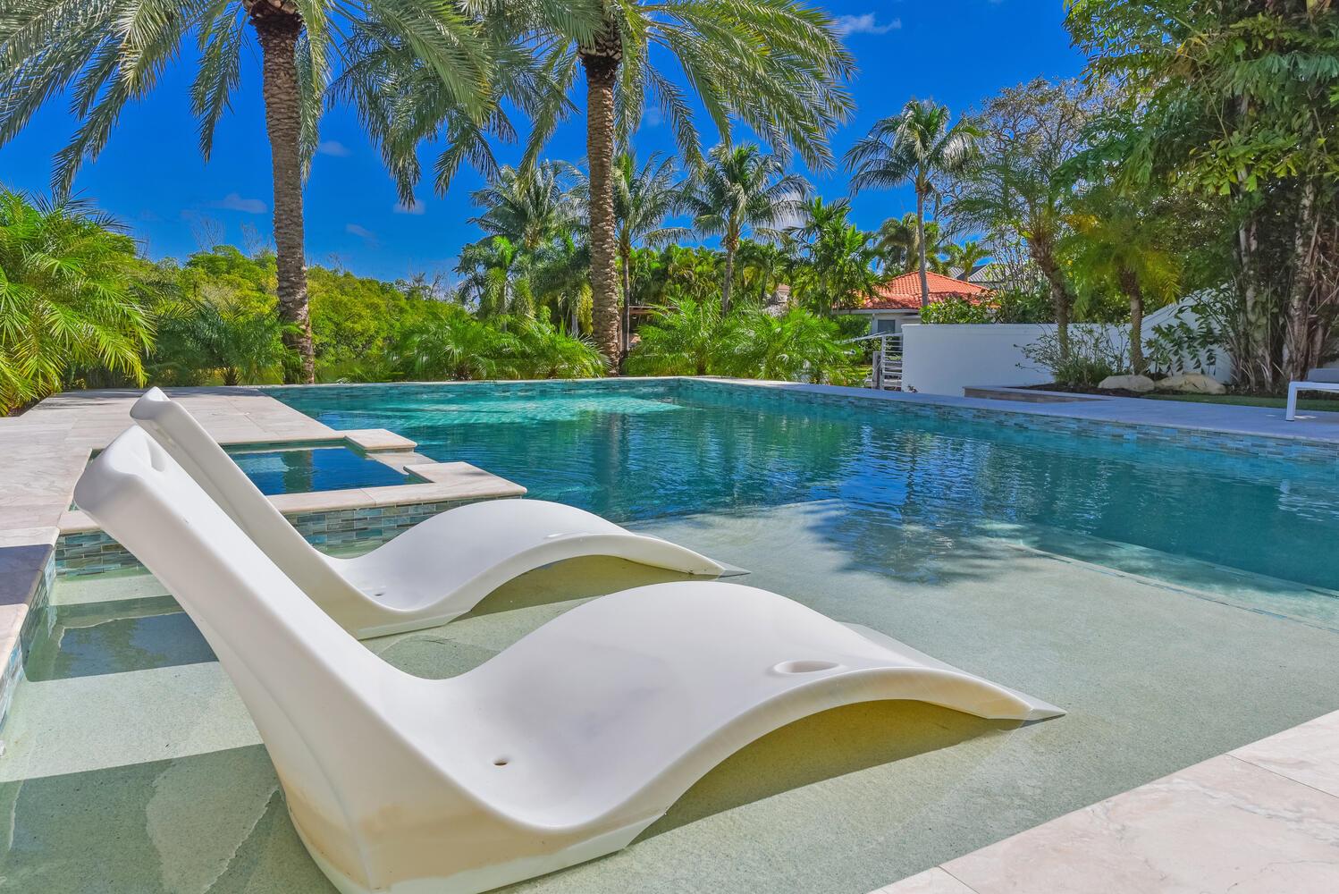 GOLDEN HARBOUR - Residential