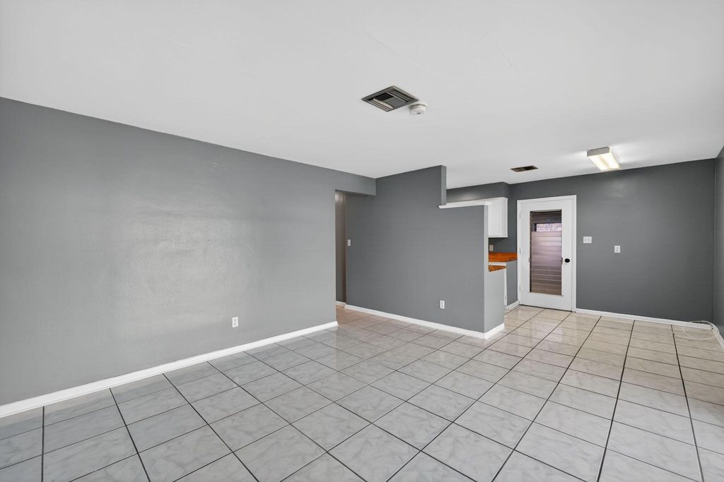 Photo of 501 Emil Drive, Fort Pierce, FL 34982 (MLS # R11166068)