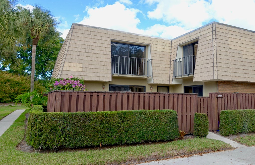 Photo of 2984 SW Sunset Trace Circle, Palm City, FL 34990 (MLS # R11028036)
