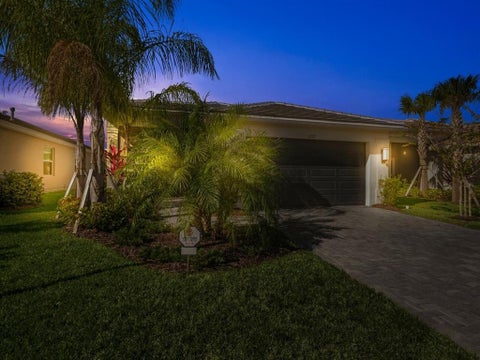 Featured picture for the property R10763383