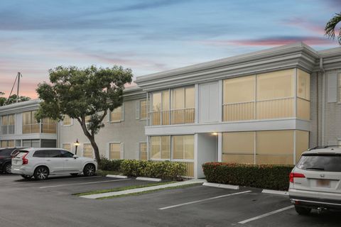 6381 Bay Club Drive #3 Fort Lauderdale FL 33308