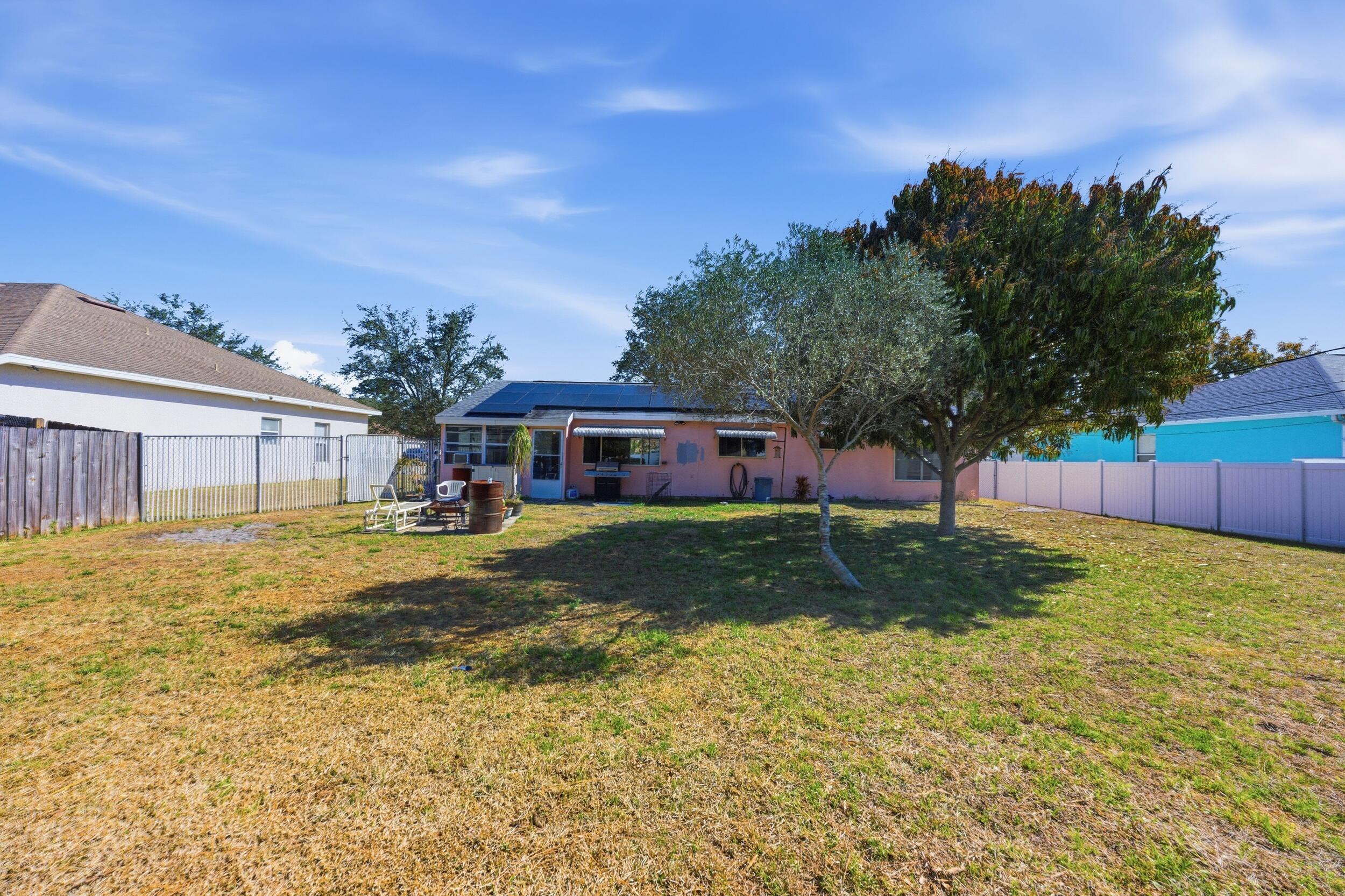 PORT ST LUCIE SECTION 13 - Residential