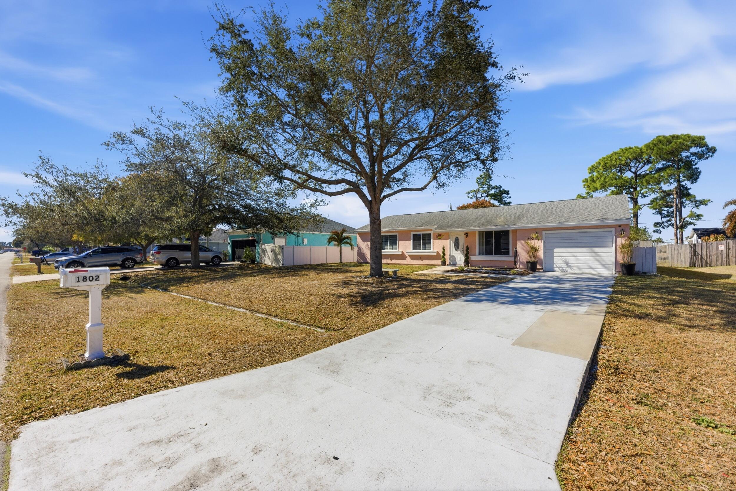 PORT ST LUCIE SECTION 13 - Residential
