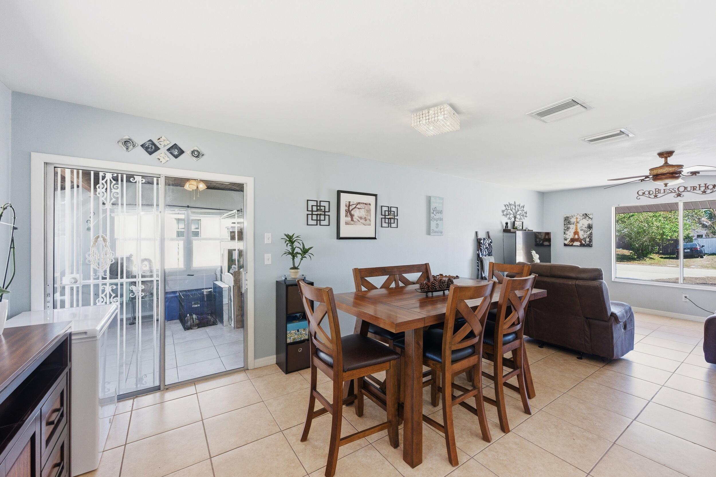 PORT ST LUCIE SECTION 13 - Residential