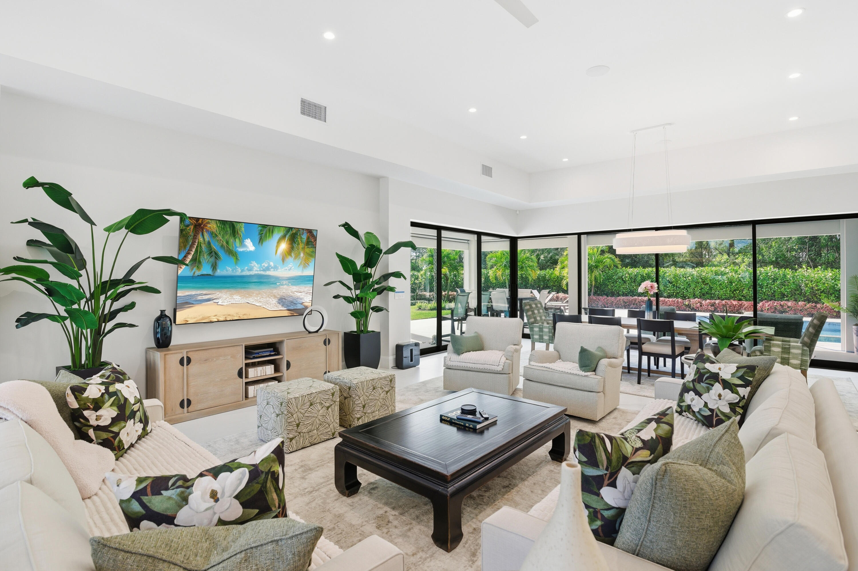 MEDALIST CLUB - Residential