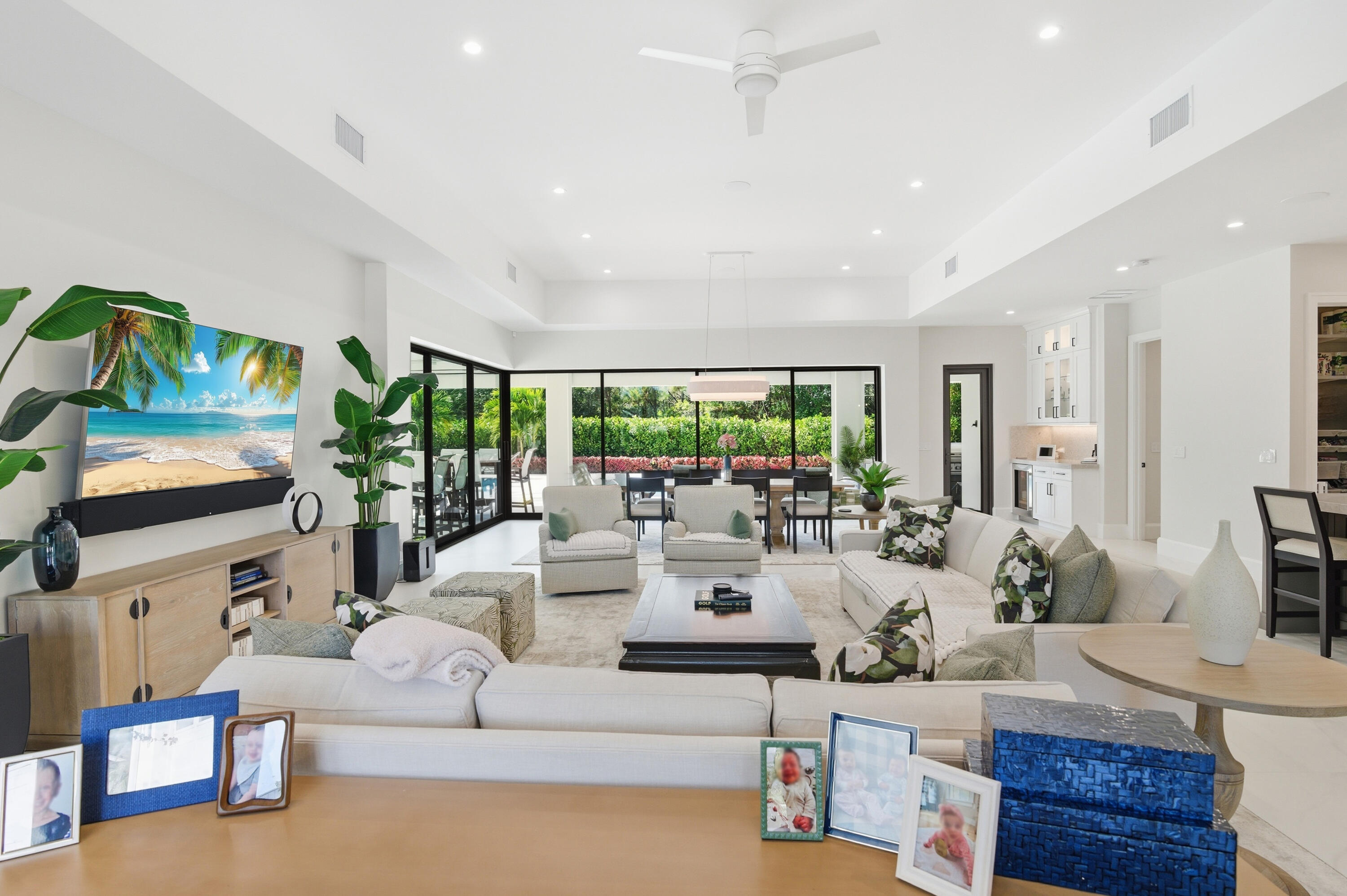 MEDALIST CLUB - Residential