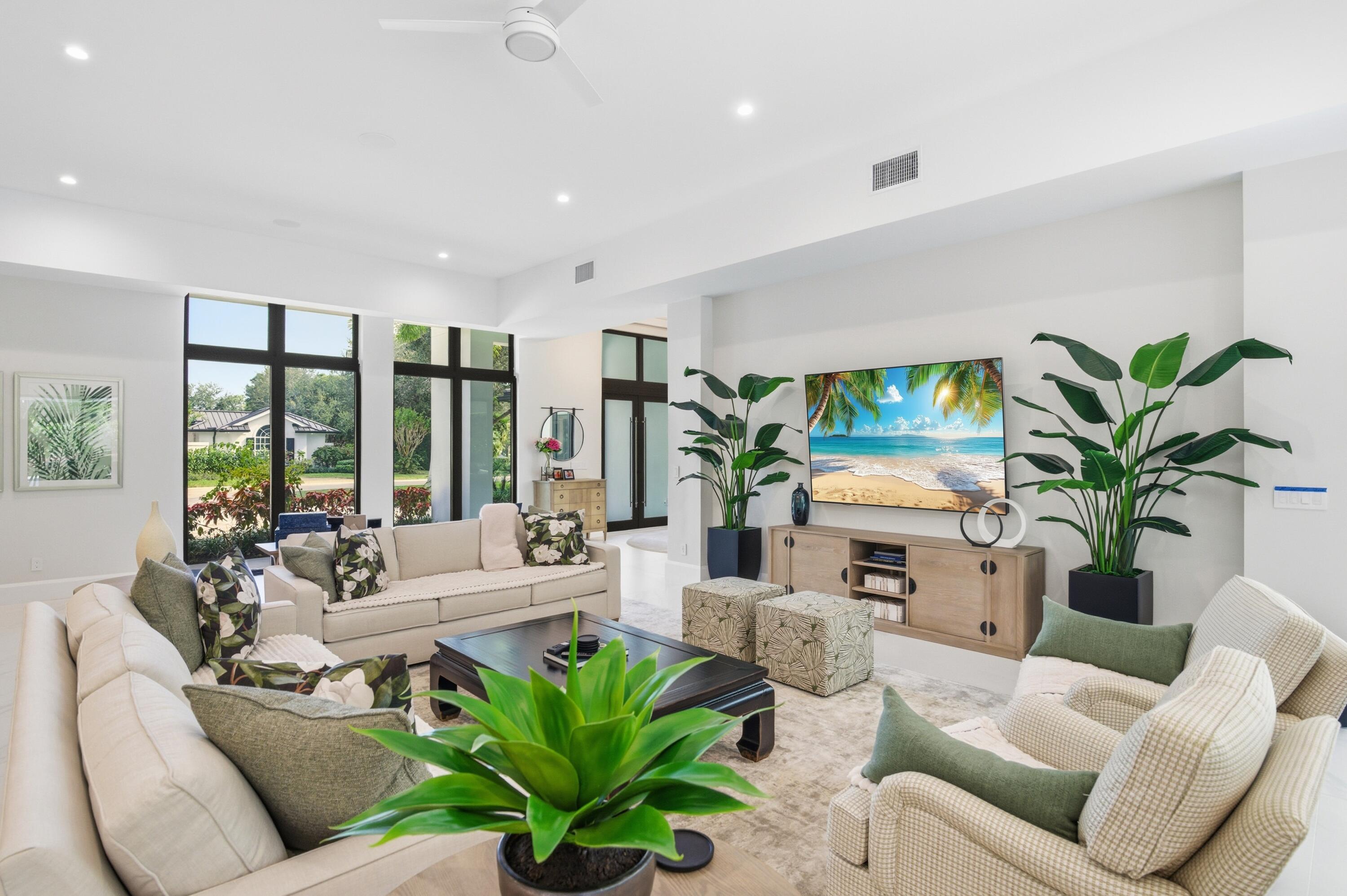 MEDALIST CLUB - Residential