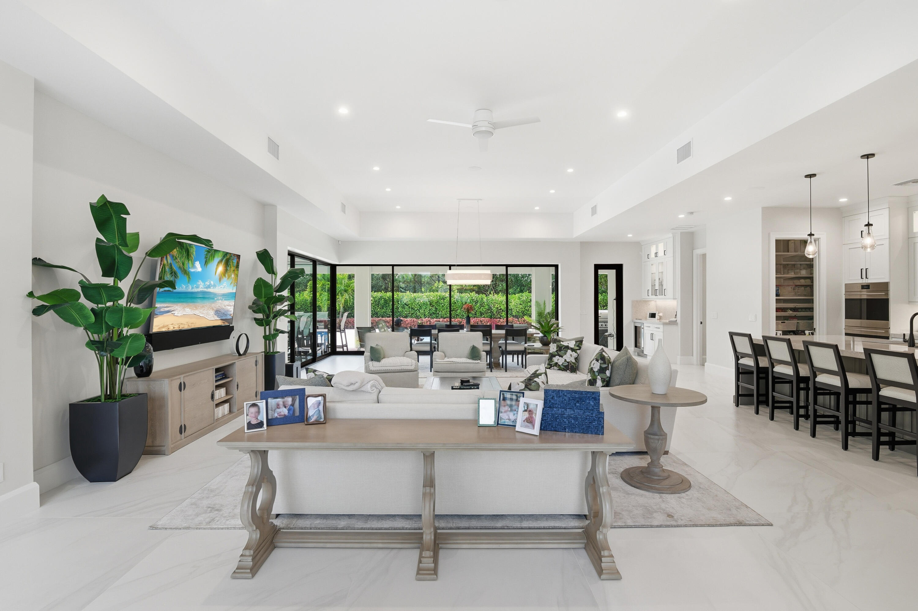 MEDALIST CLUB - Residential