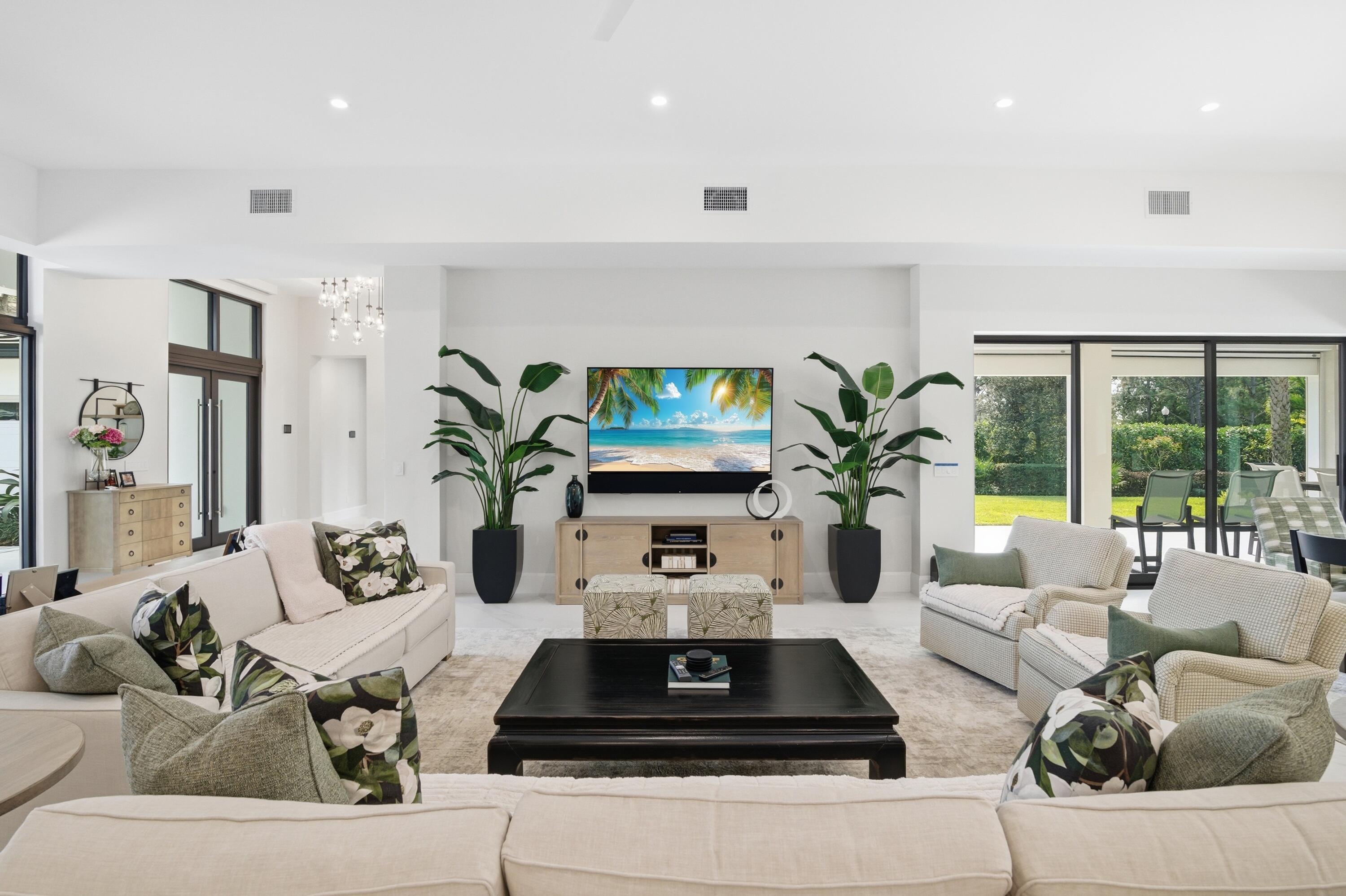 MEDALIST CLUB - Residential