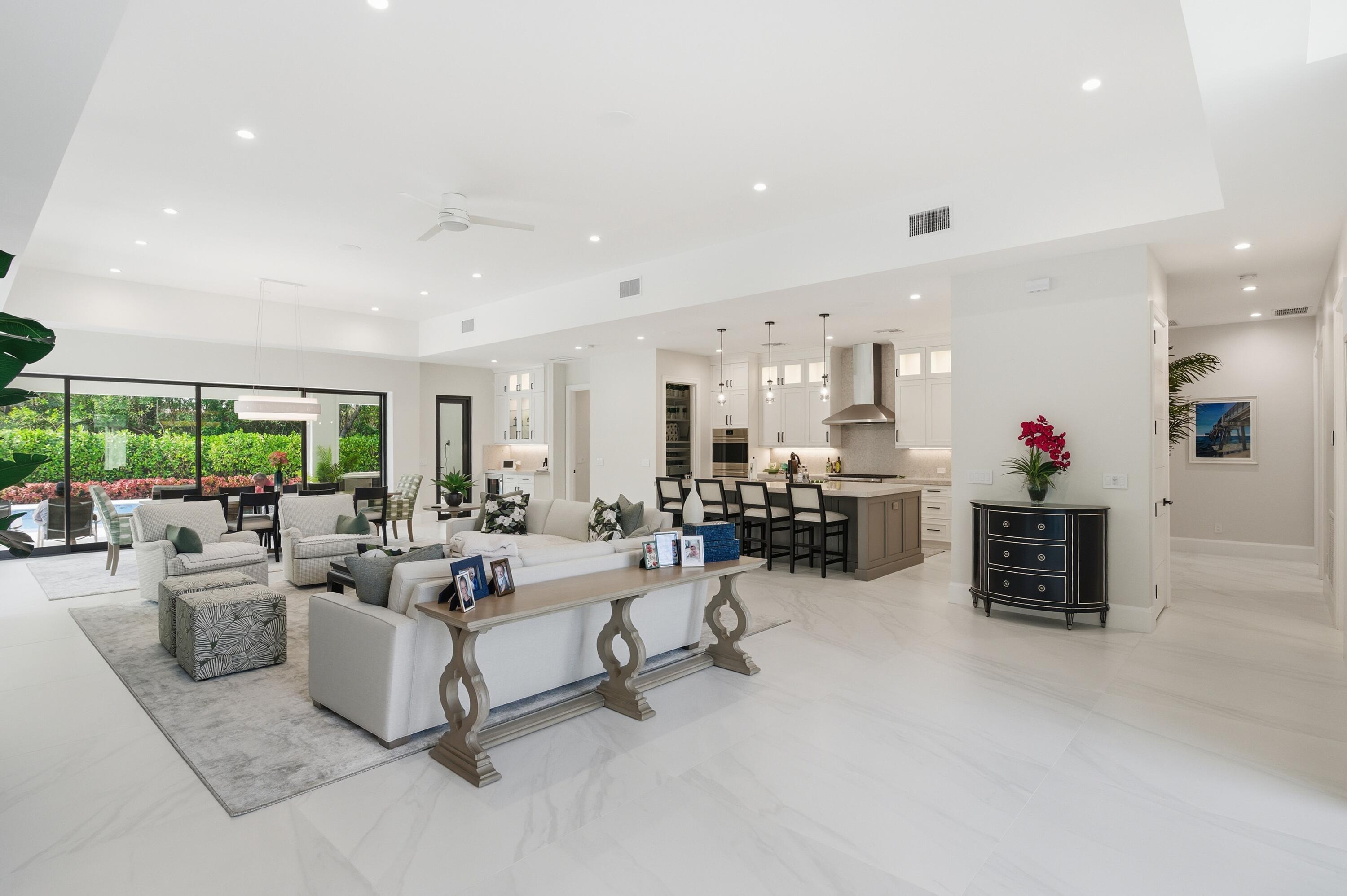 MEDALIST CLUB - Residential