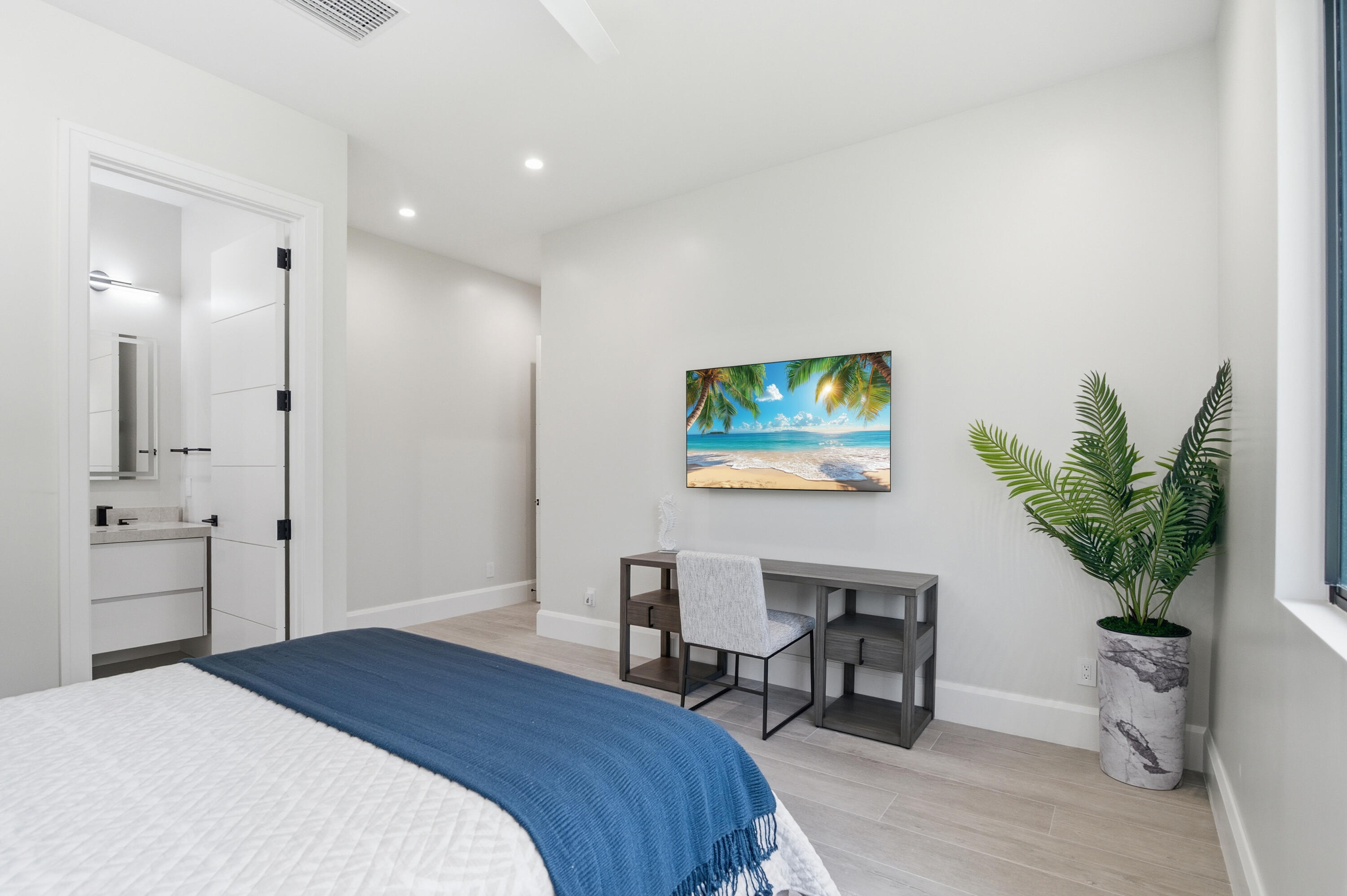 MEDALIST CLUB - Residential