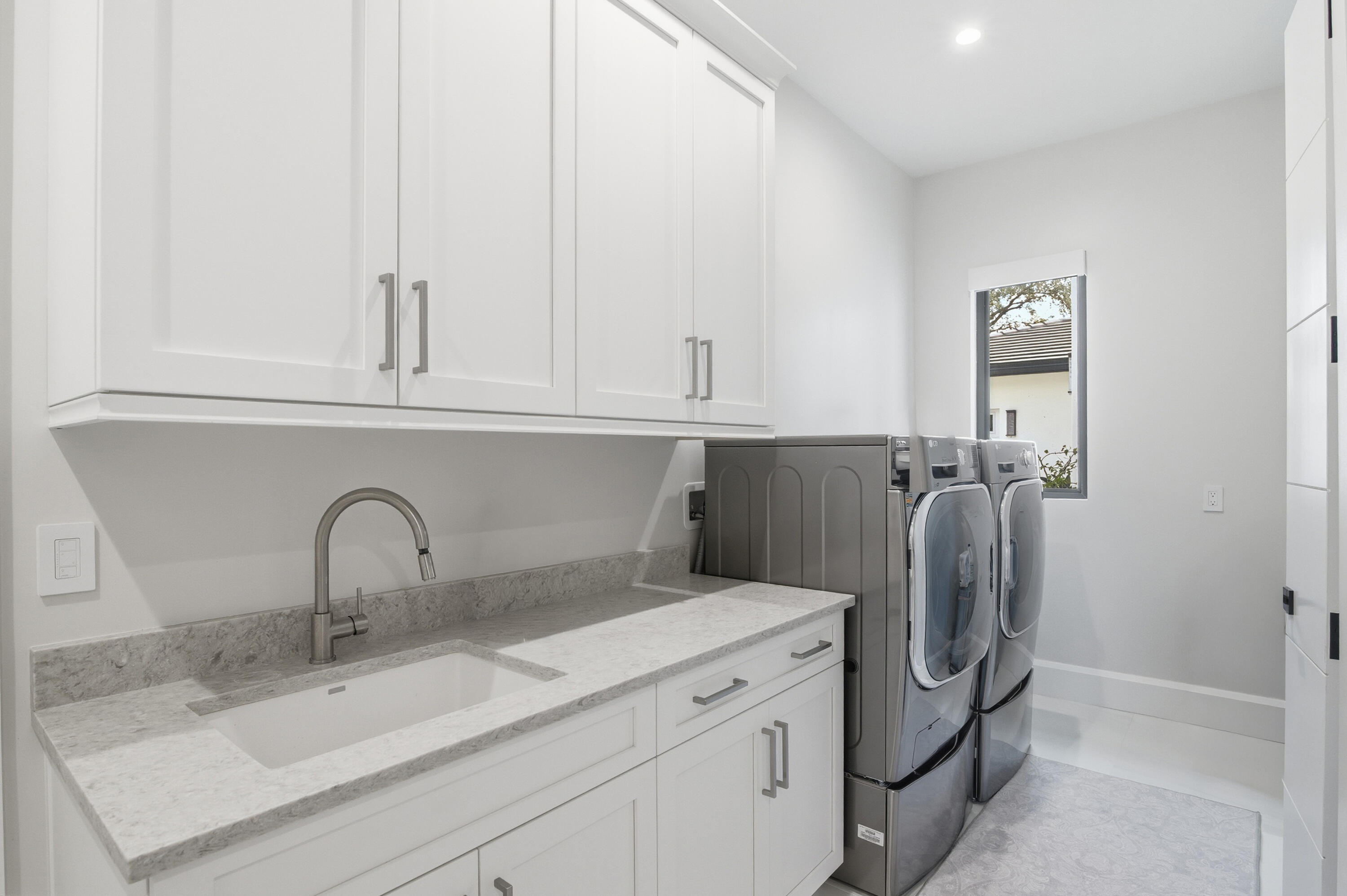 MEDALIST CLUB - Residential