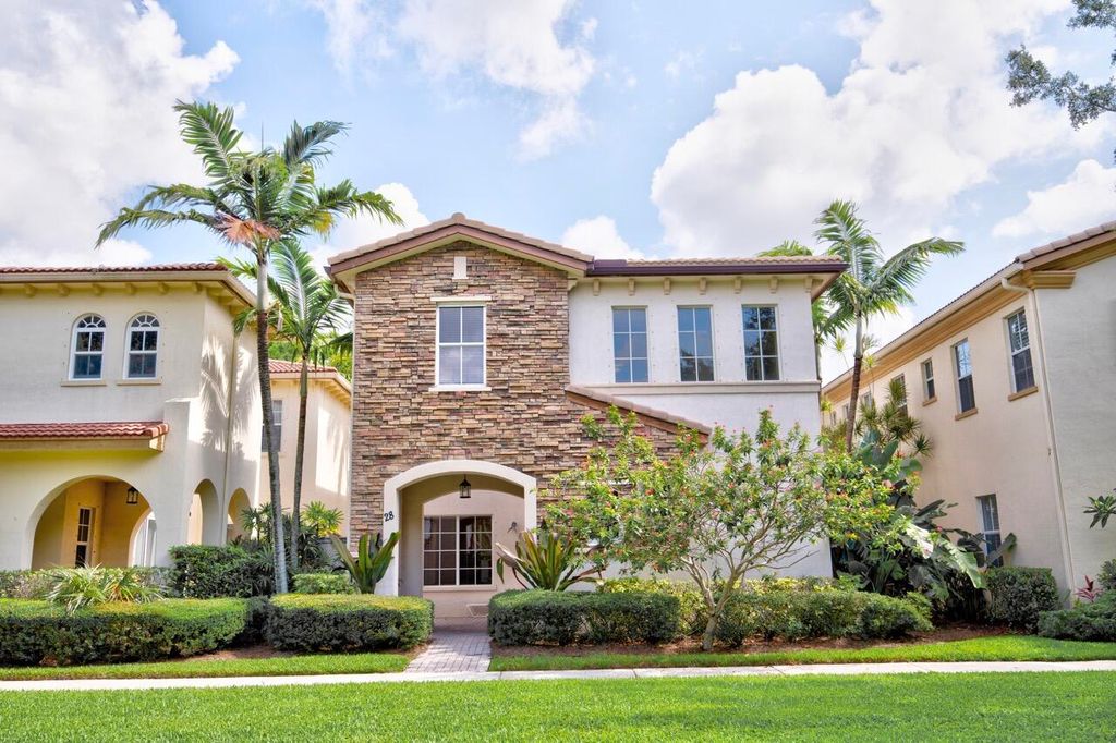 Photo of 28 Stoney Drive, Palm Beach Gardens, FL 33410 (MLS # R10998403)