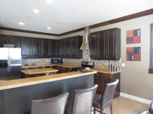 THOROUGHBRED LAKE EST 1 - Residential