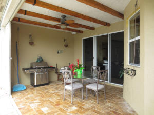 THOROUGHBRED LAKE EST 1 - Residential