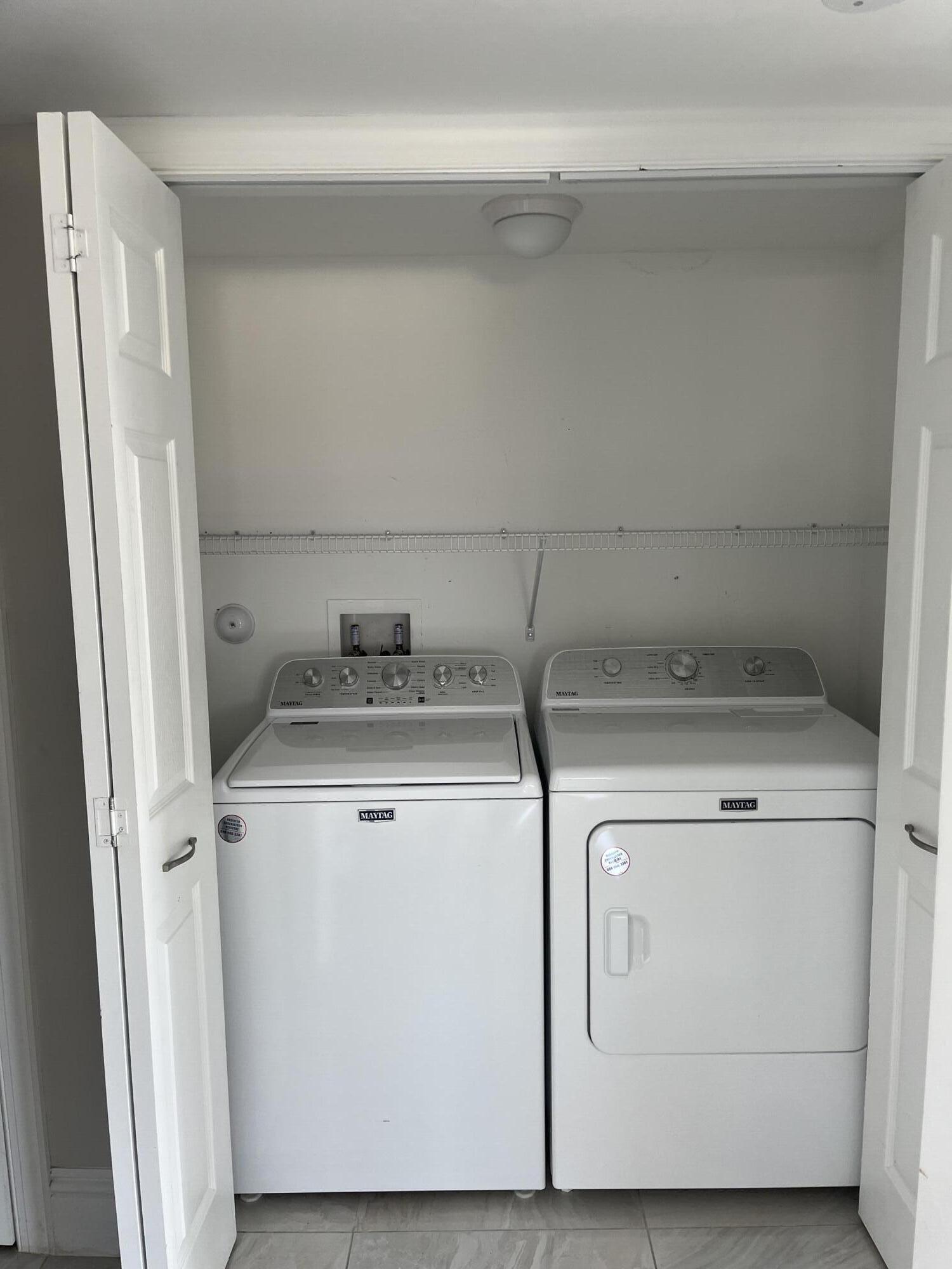 SHUTTERS CONDO - Residential