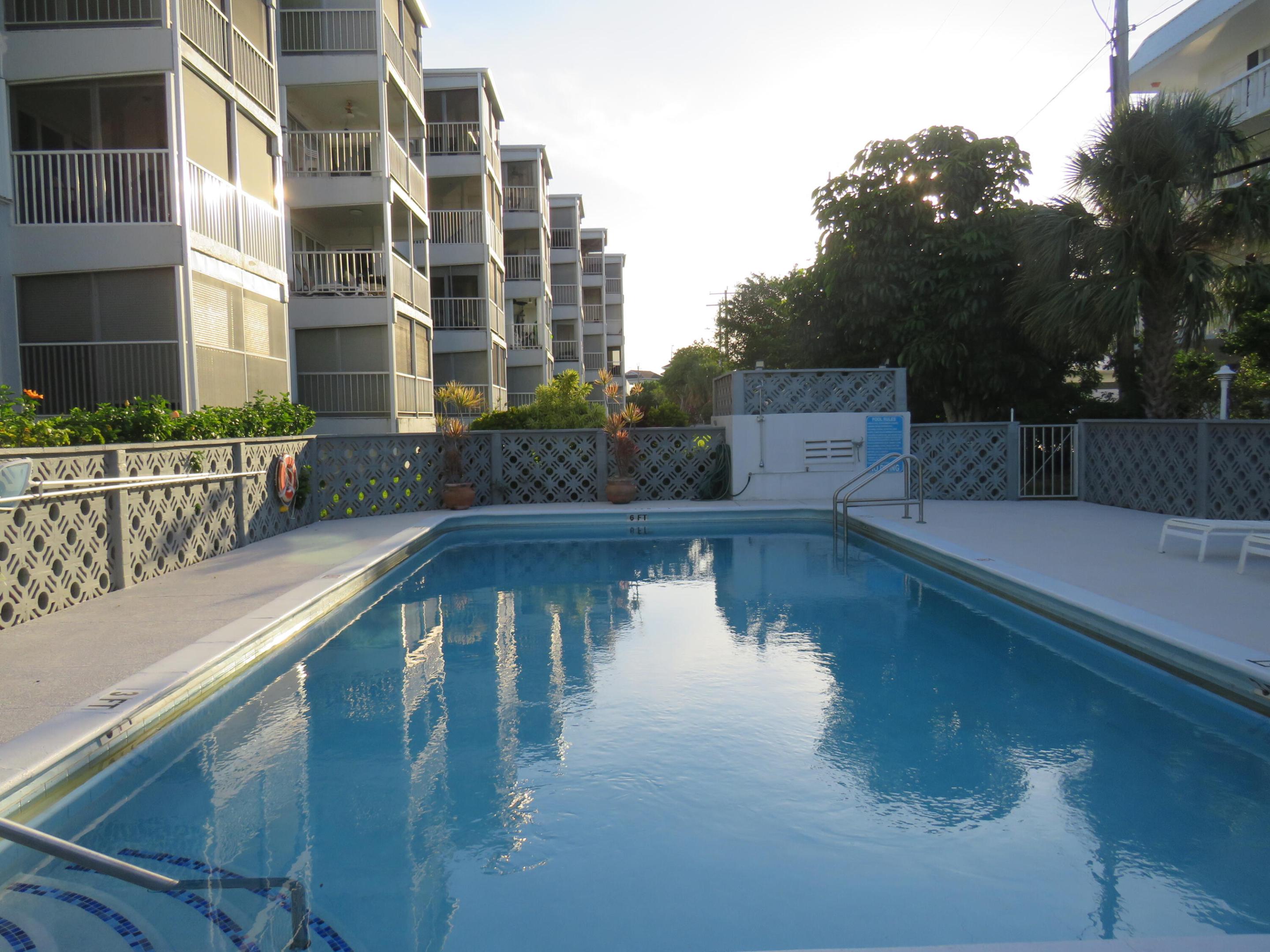 SHUTTERS CONDO - Residential