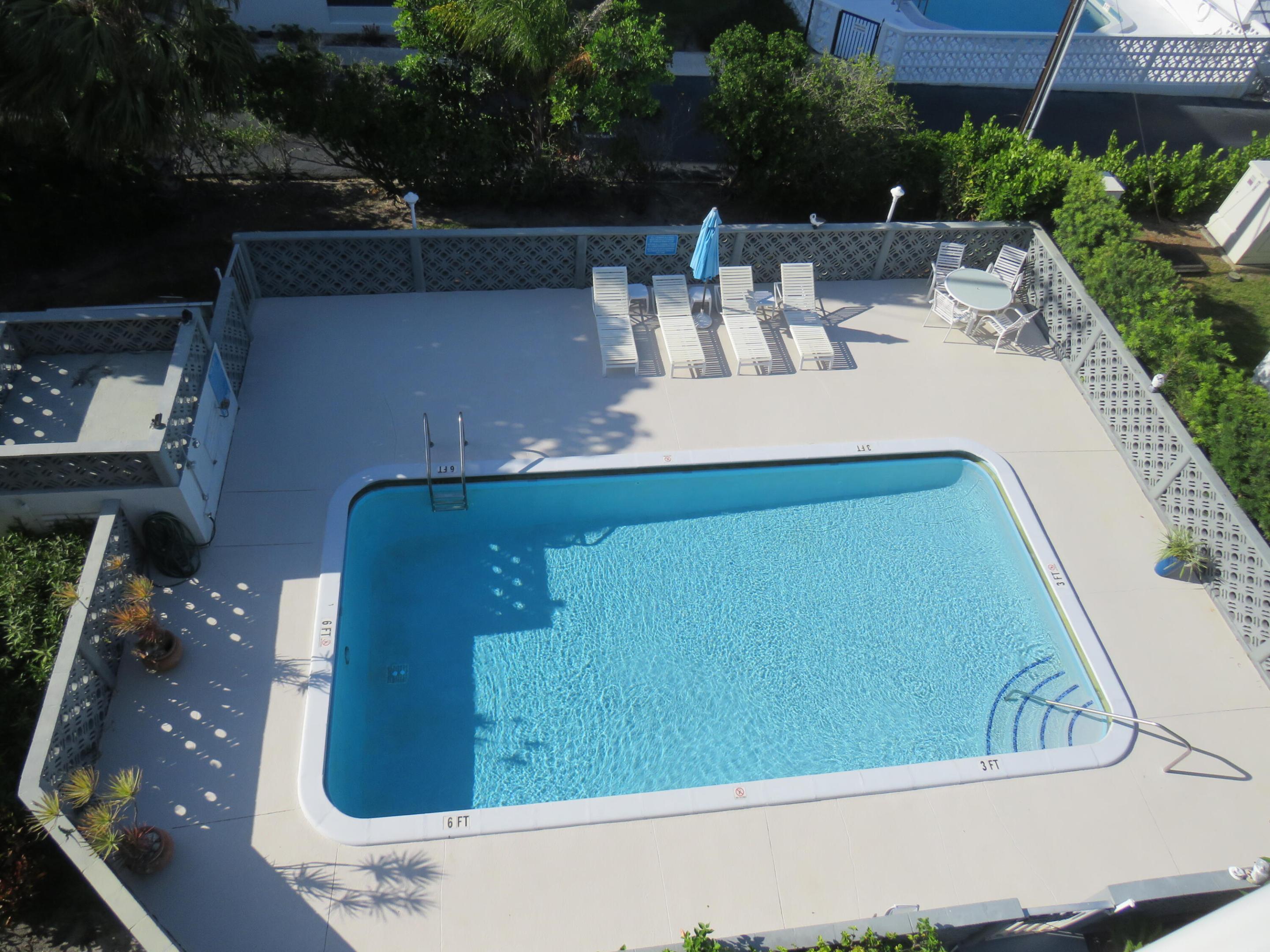 SHUTTERS CONDO - Residential