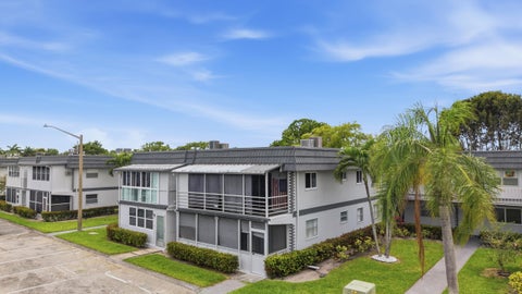 Tiny photo for 376 Saxony H, Delray Beach, FL 33446 (MLS # B26019278)