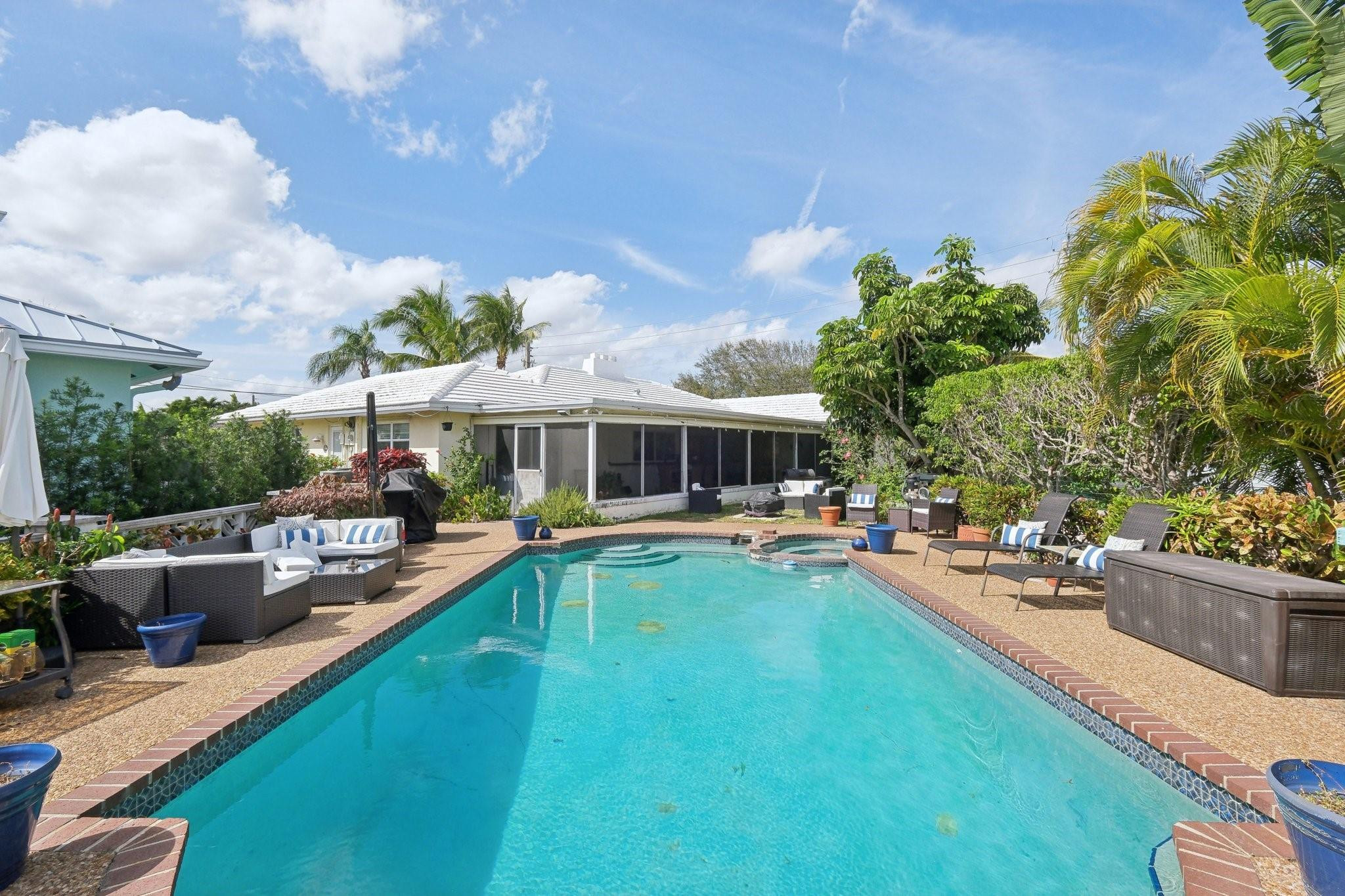 Venetian Isles 1st Sec 43 - Residential