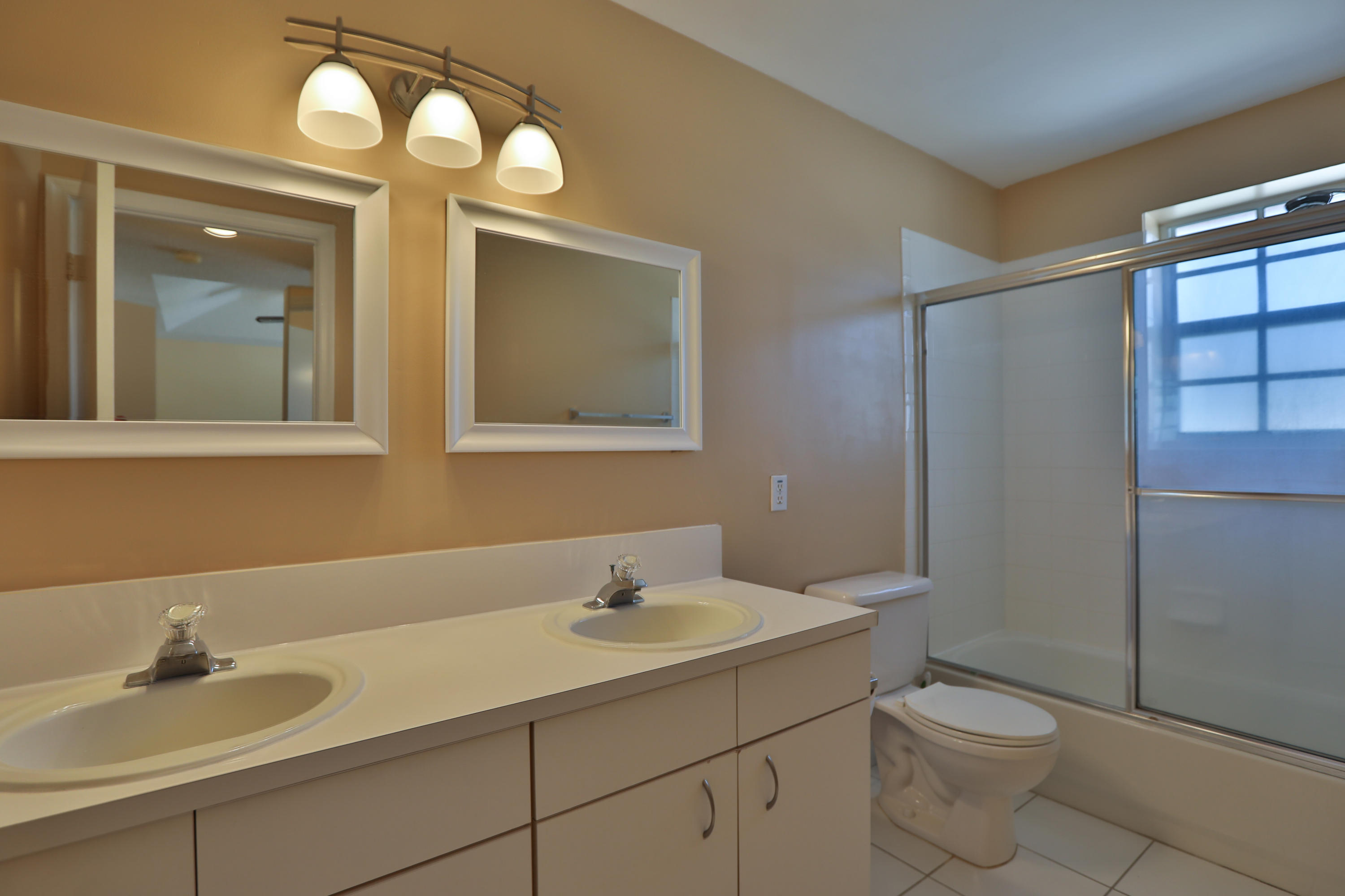 CRYSTAL VIEW TOWNHOMES PLAT 1 - Residential