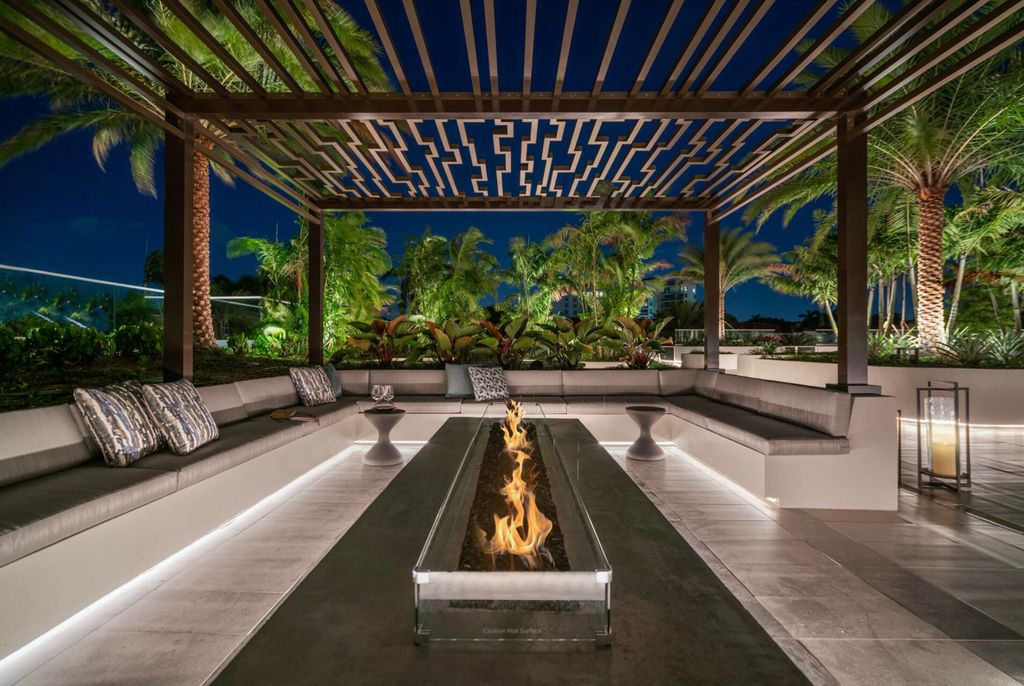 Photo of 200 SE Mizner Boulevard #711, Boca Raton, FL 33432 (MLS # R11018049)