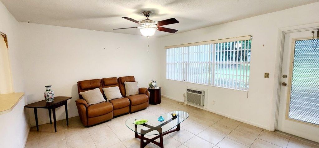 Photo of 6 Coventry A #6, West Palm Beach, FL 33417 (MLS # R11045053)