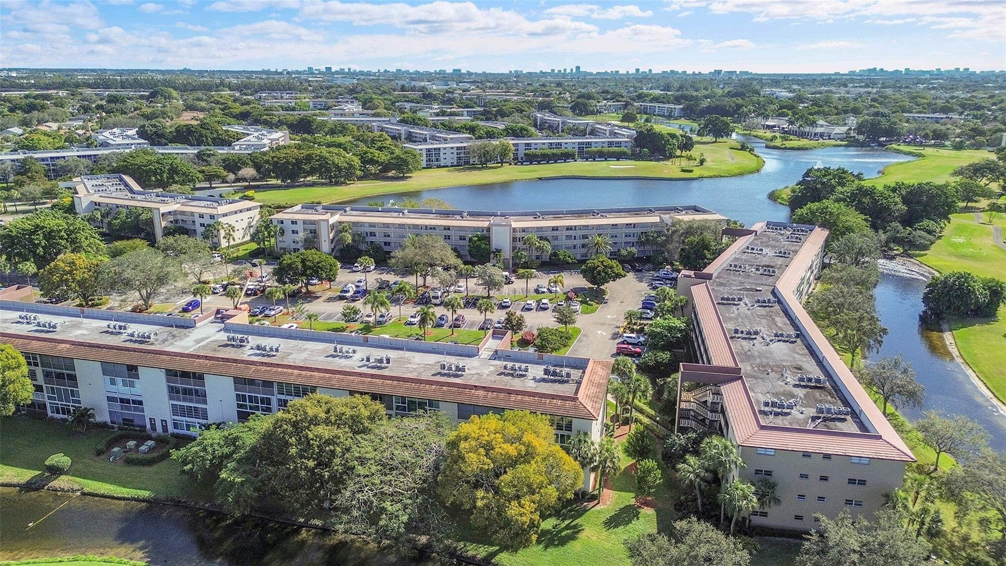 WYNMOOR-VILLAGE - Residential