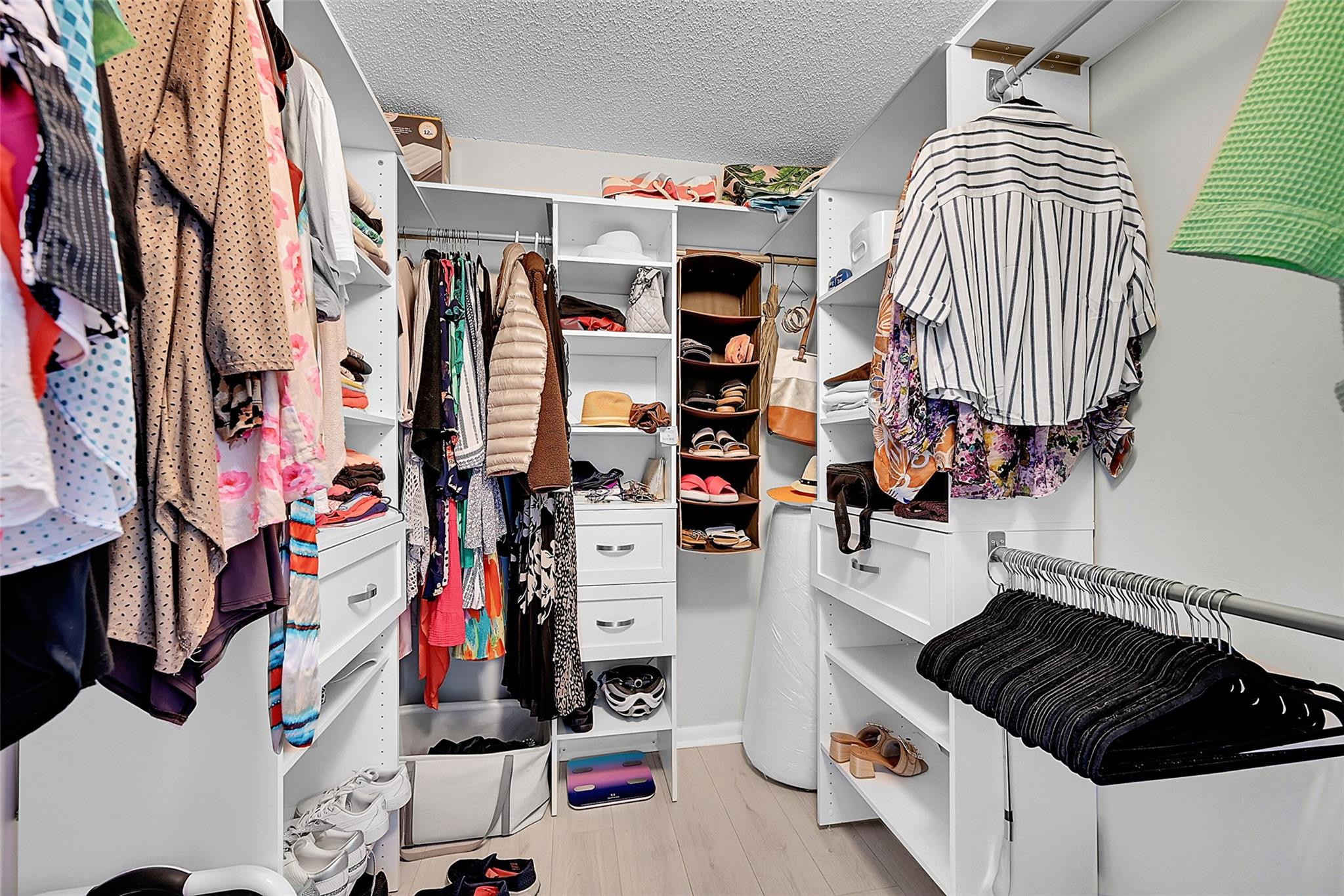 WYNMOOR-VILLAGE - Residential