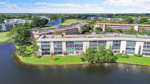 Tiny photo for 3204 Portofino Point #N4, Coconut Creek, FL 33066 (MLS # F10548290)