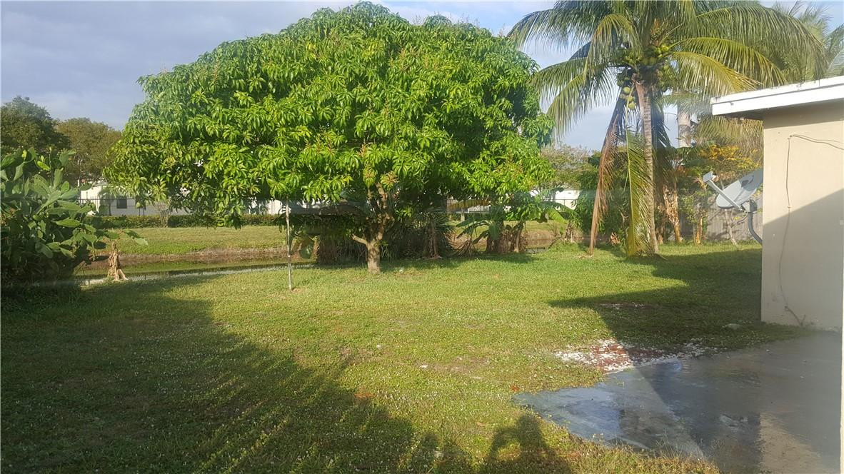 LAUDERDALE LAKES WEST GAT - Residential Lease