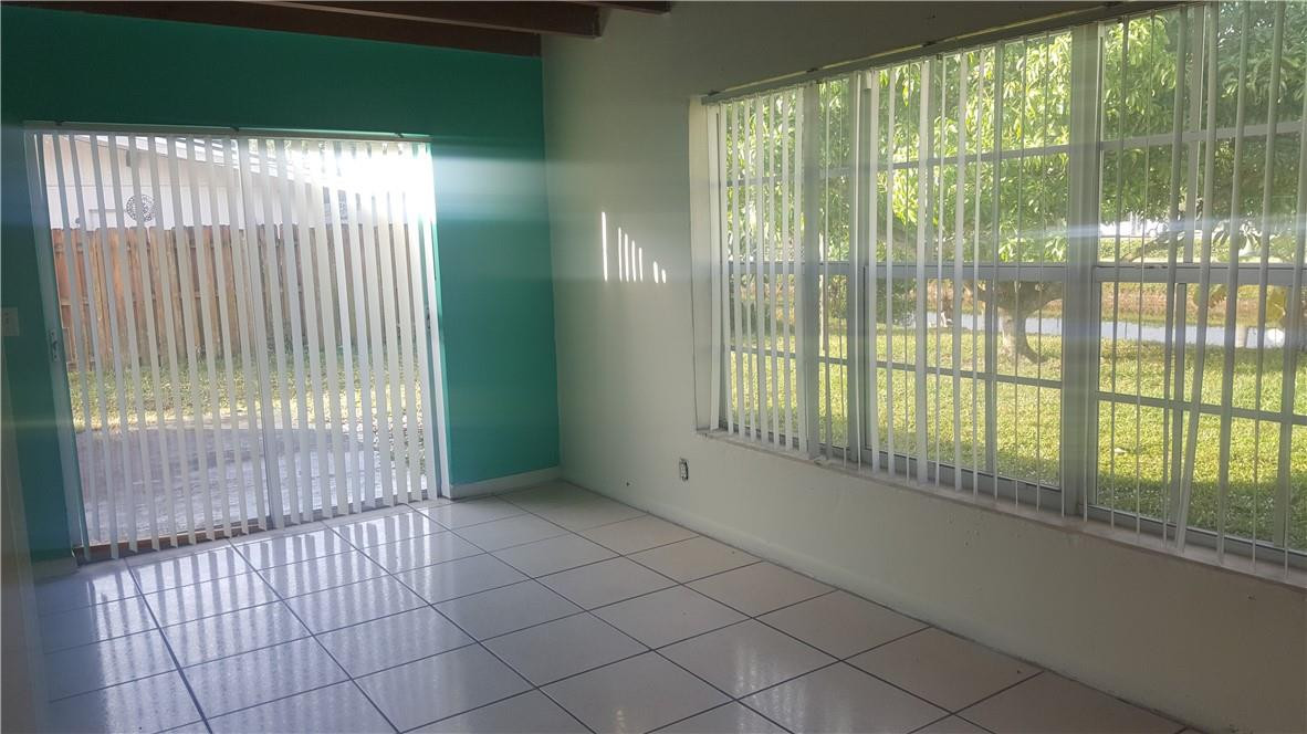 LAUDERDALE LAKES WEST GAT - Residential Lease