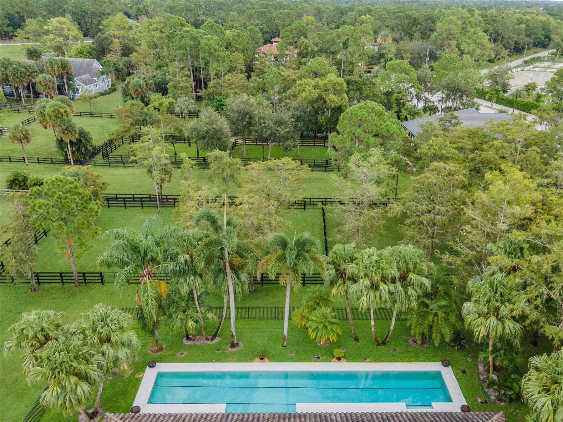 PADDOCK PARK 2 OF WELLING - Residential