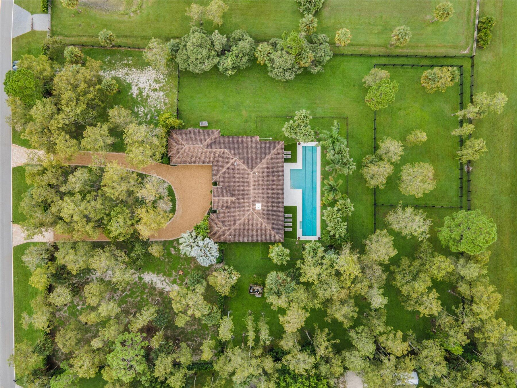 PADDOCK PARK 2 OF WELLING - Residential