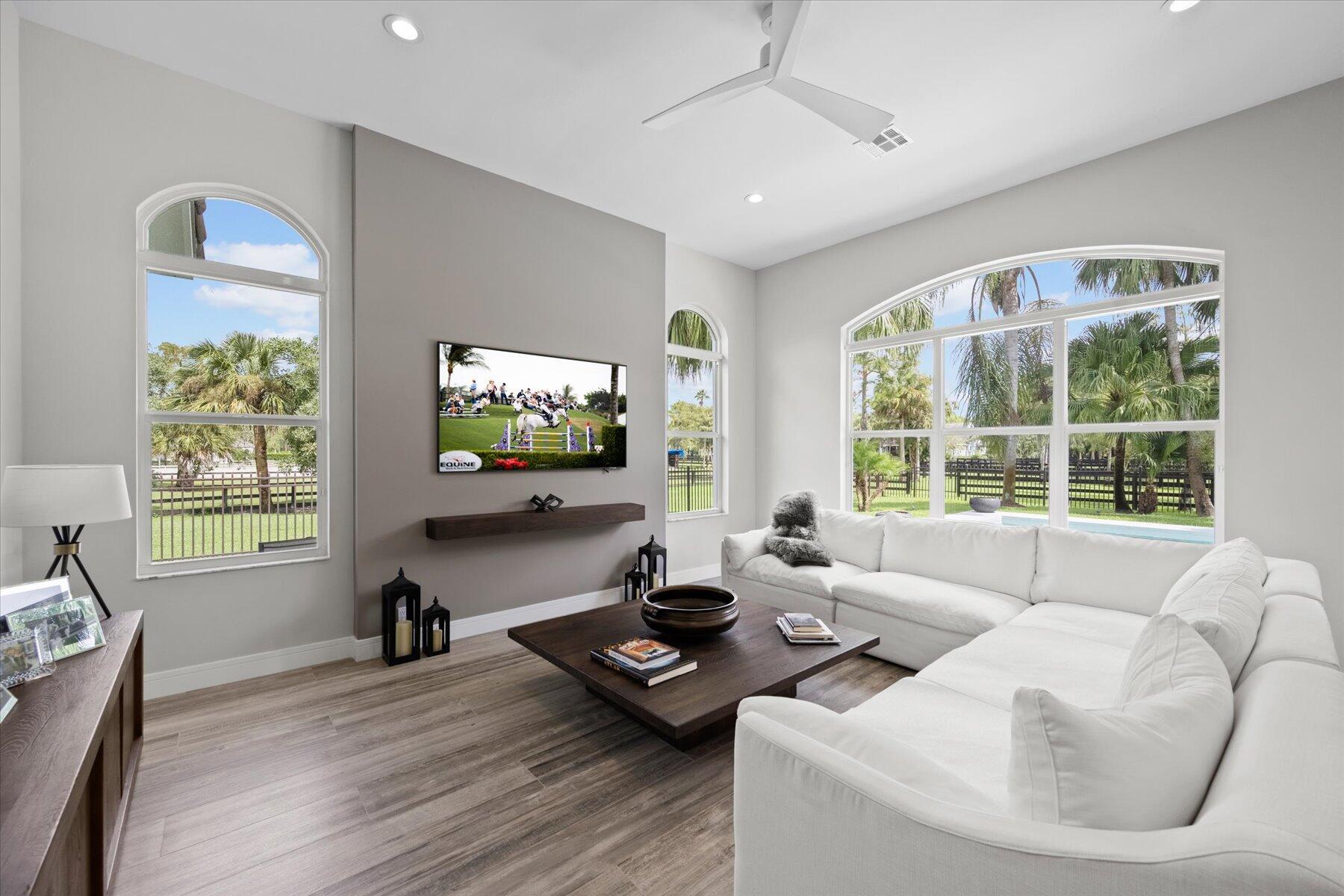 PADDOCK PARK 2 OF WELLING - Residential