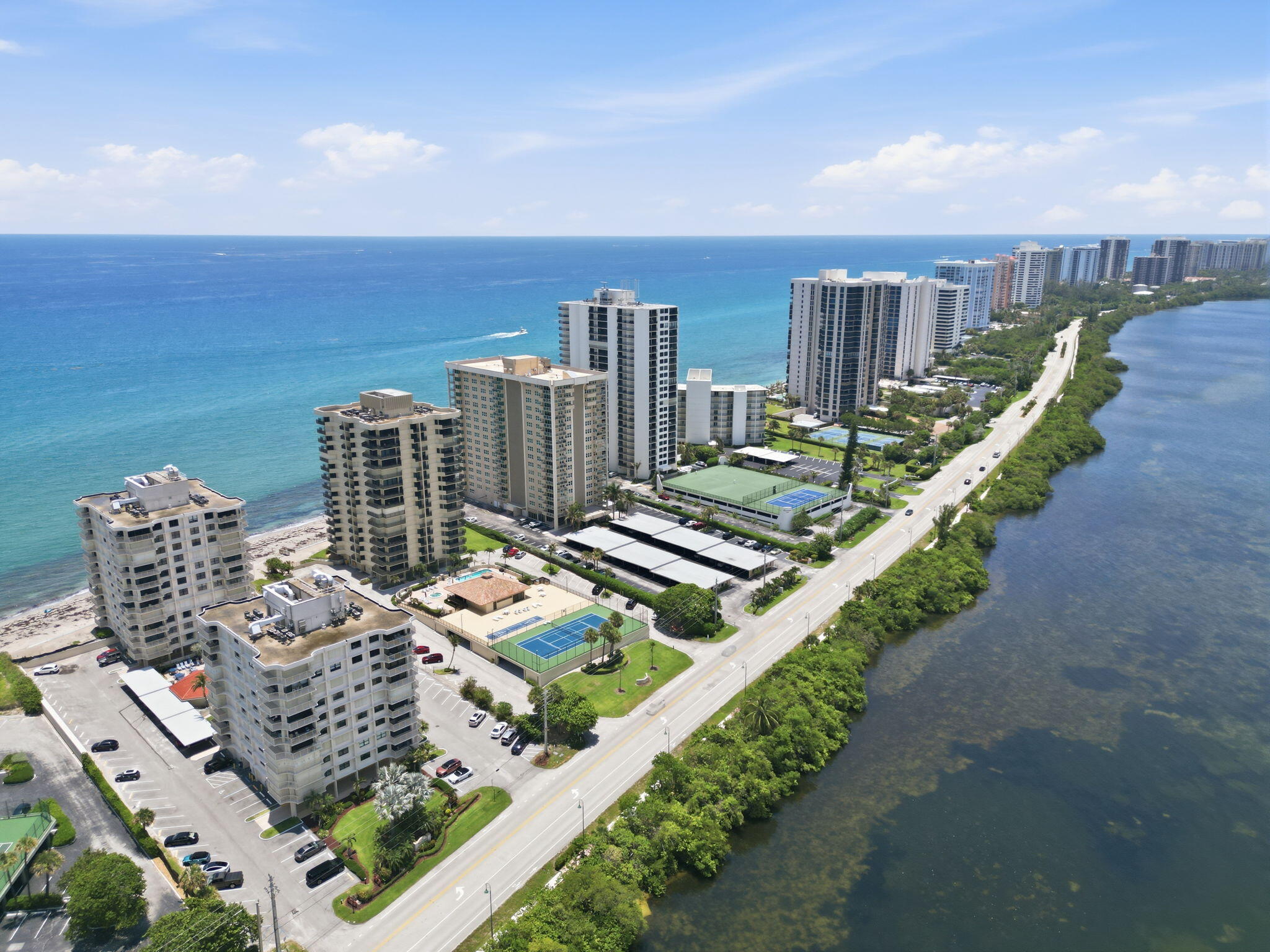 5460 N Ocean Drive 6a