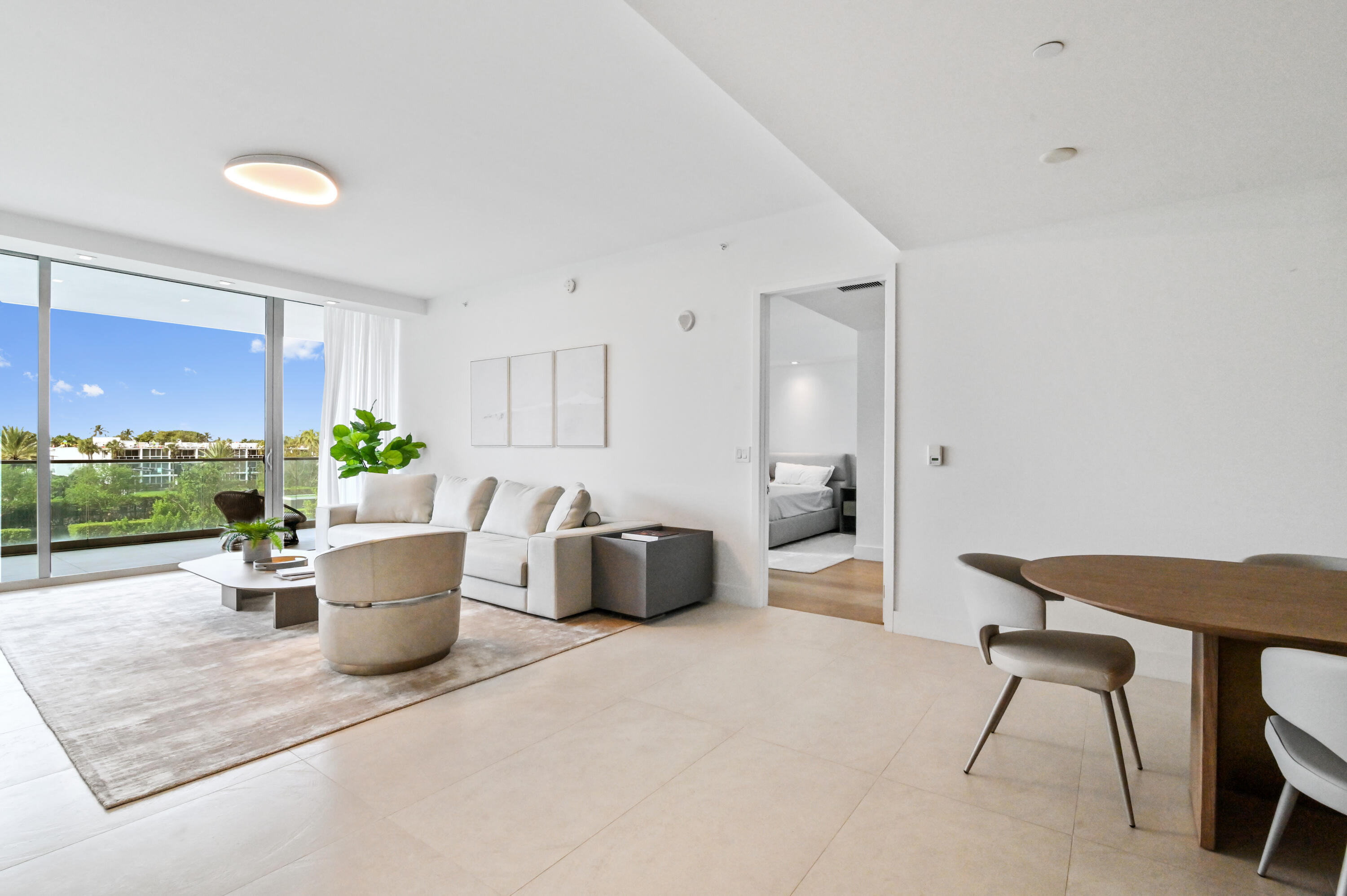 10203 Collins Avenue 305