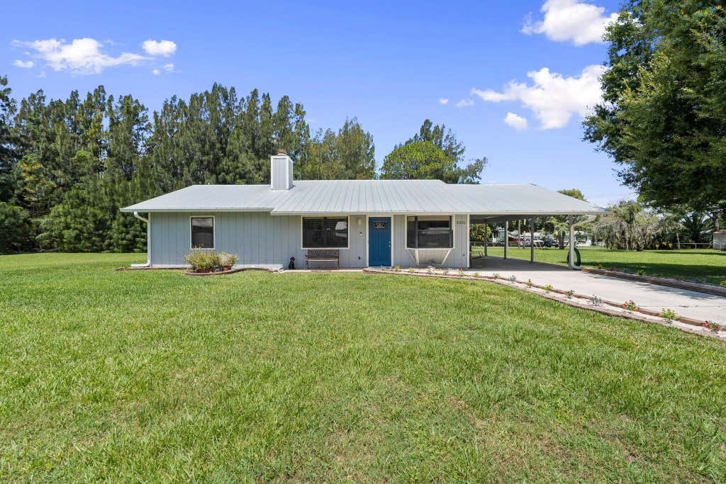 Photo of 3201 LINDA VISTA AVE, Fort Pierce, FL 34982 (MLS # B26053621)
