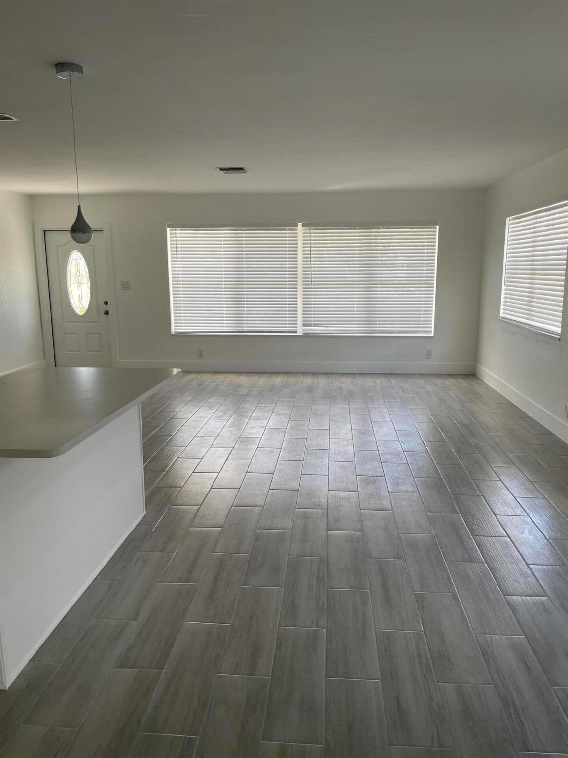 KNOTTY PINE ACRES - Residential