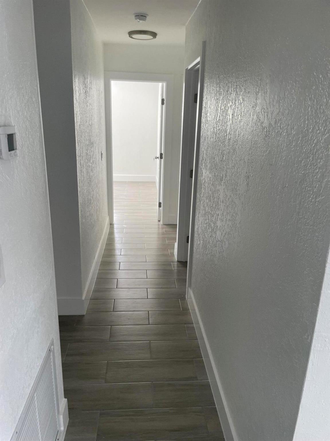 KNOTTY PINE ACRES - Residential