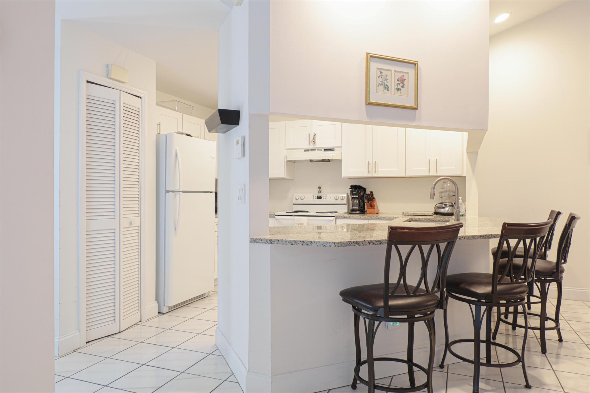 SUGAR POND MANOR OF WELLI - Residential Lease