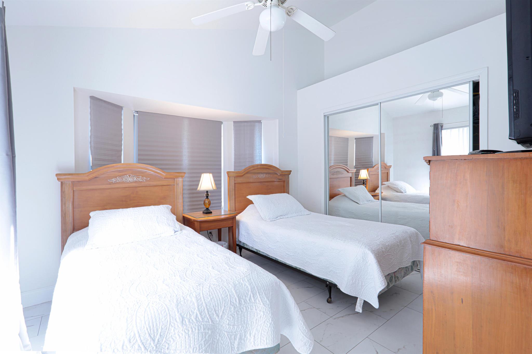SUGAR POND MANOR OF WELLI - Residential Lease