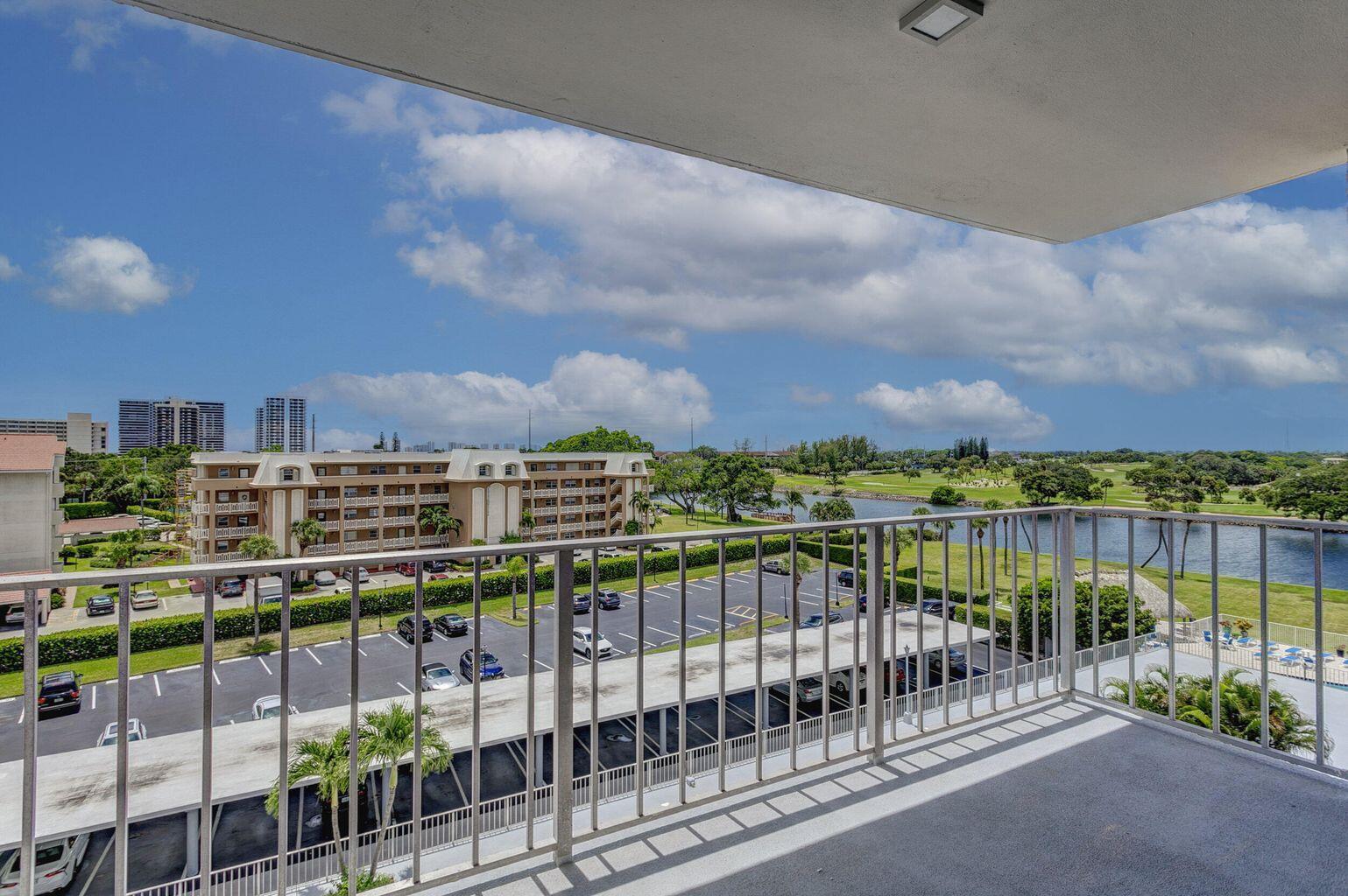 GEMINI CONDO - Residential