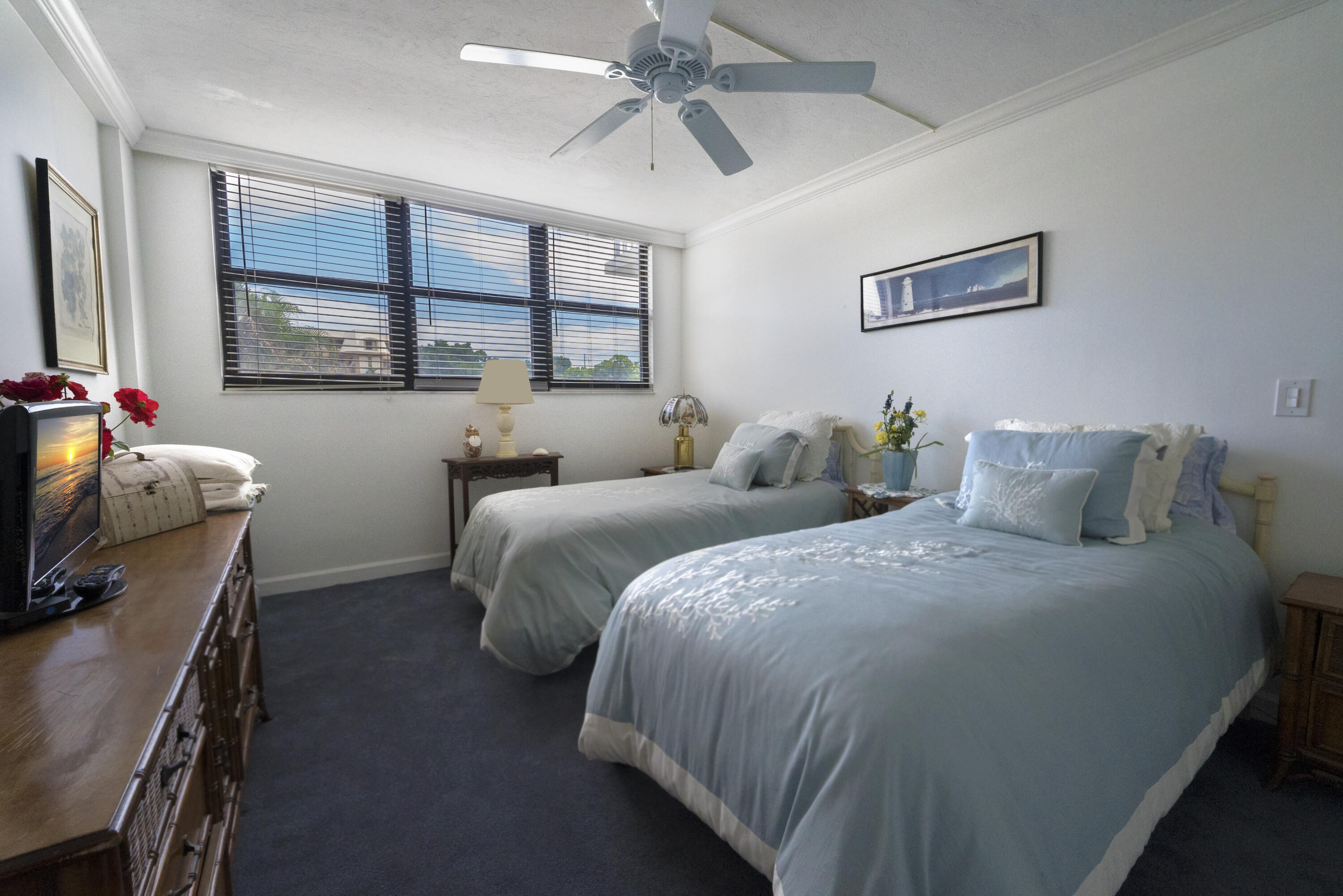 GEMINI CONDO - Residential